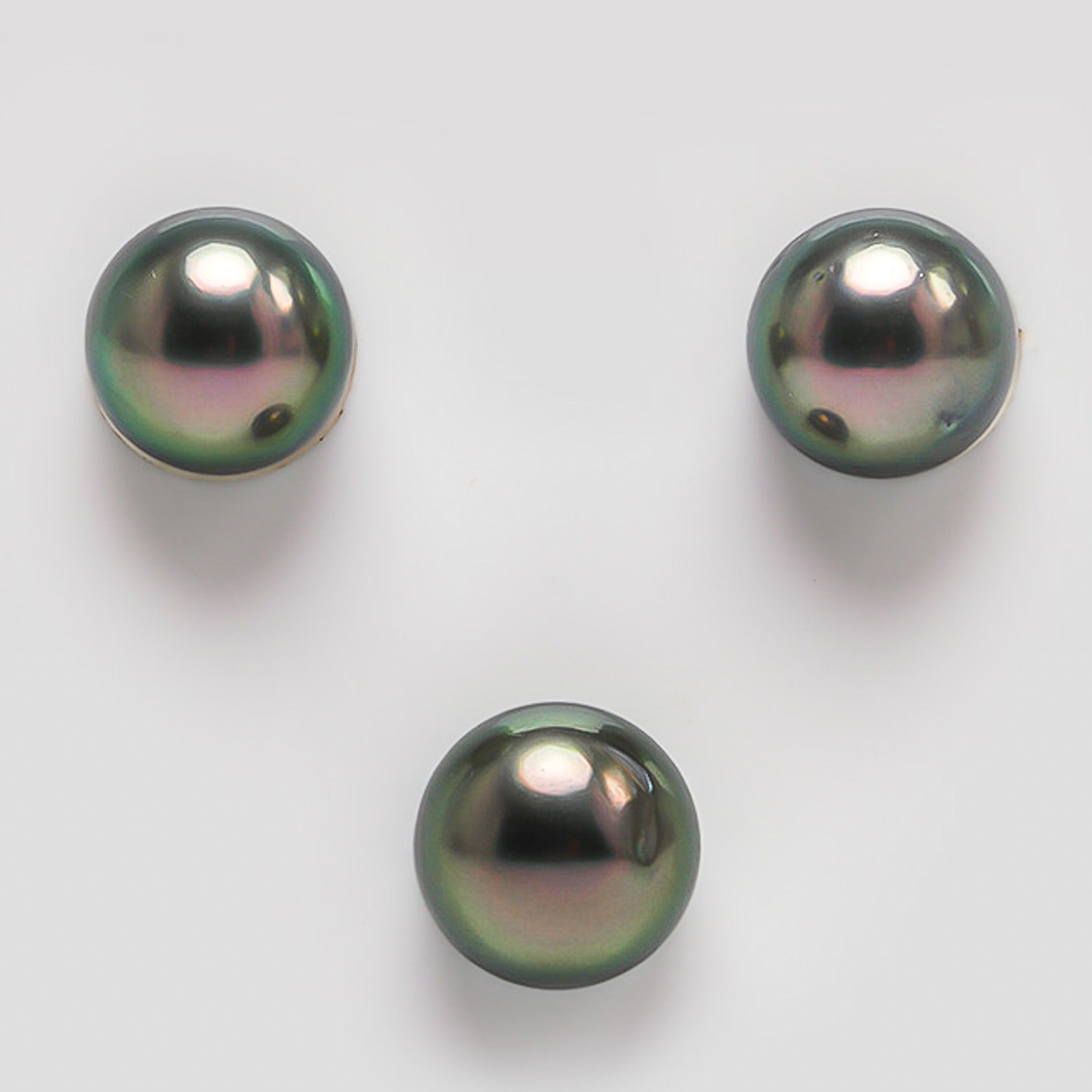 The Fragile State of the Tahitian Pearl Market 2024