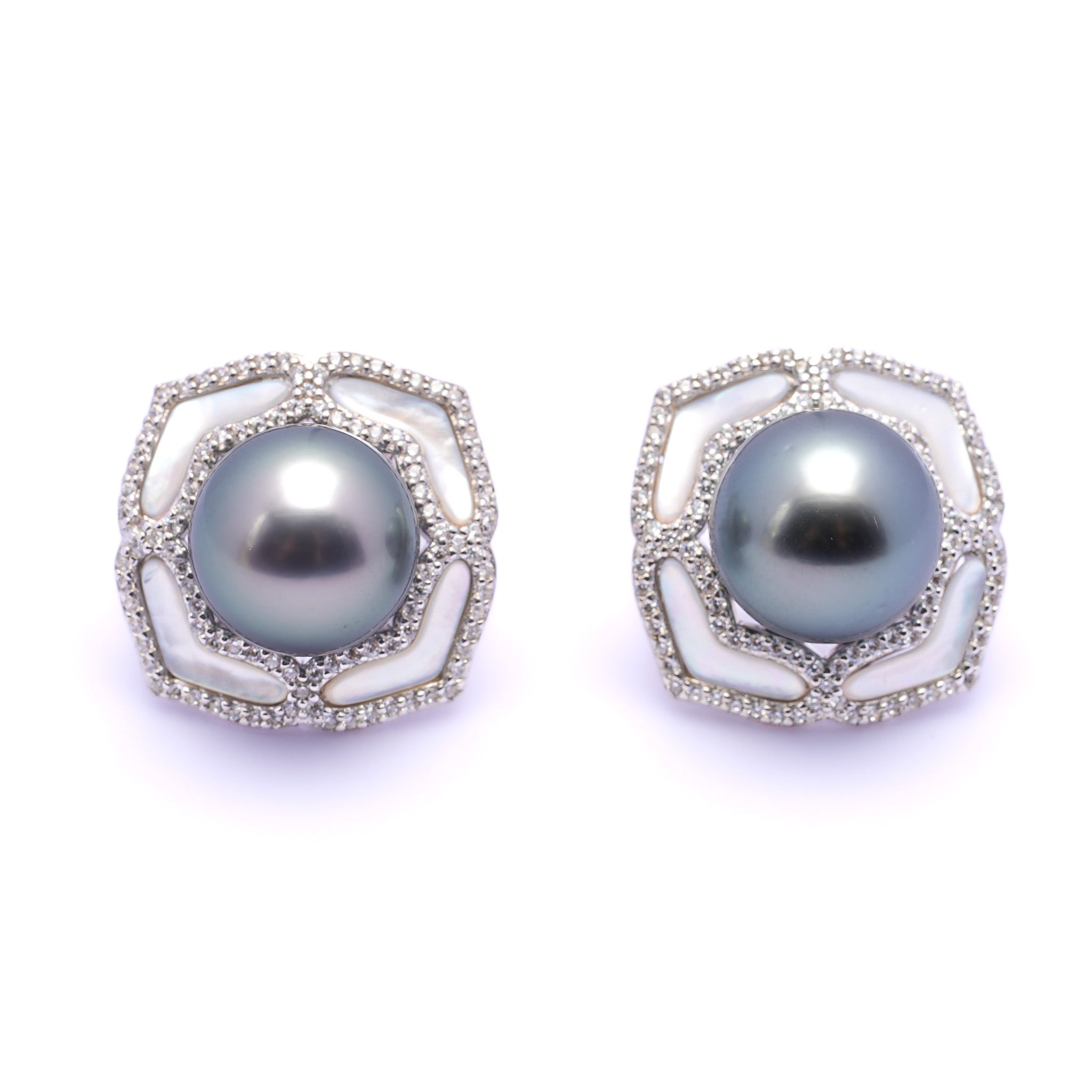 925 Silver Tahitian Pearl Earrings - Close viwe
