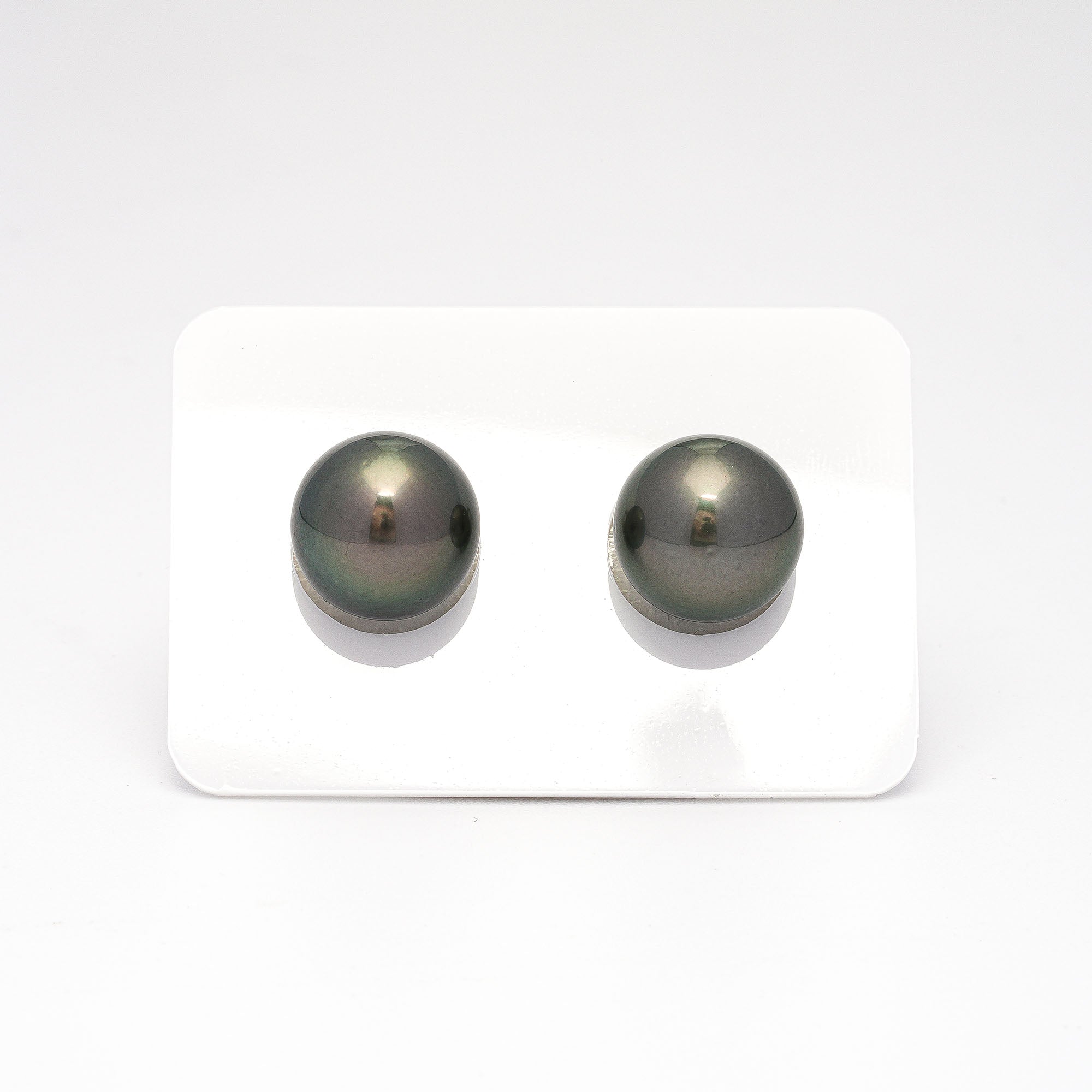 2pcs Light Green 12.3-12.4mm - SR AAA/AA Quality Tahitian Pearl Pair ER1282