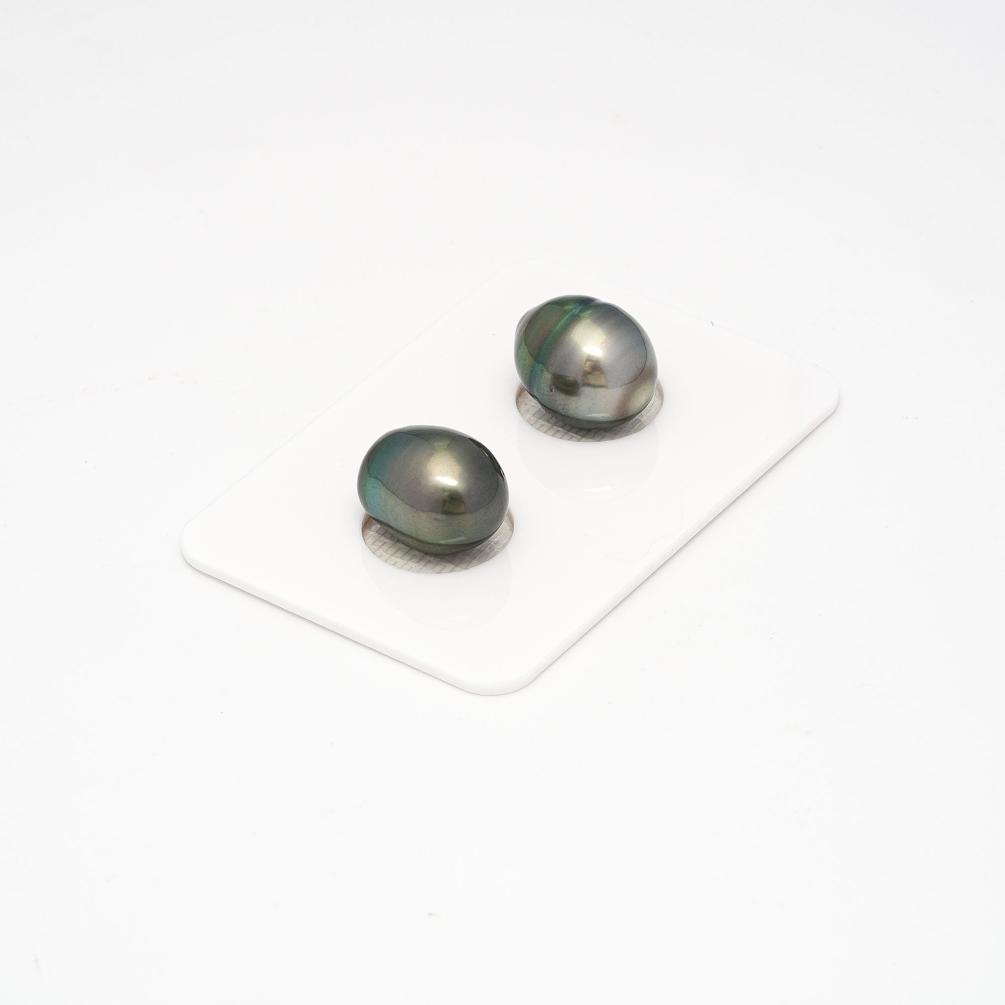 2pcs Light Green 9.9-10.4mm - CL AAA/AA Quality Tahitian Pearl PAIR ER1272