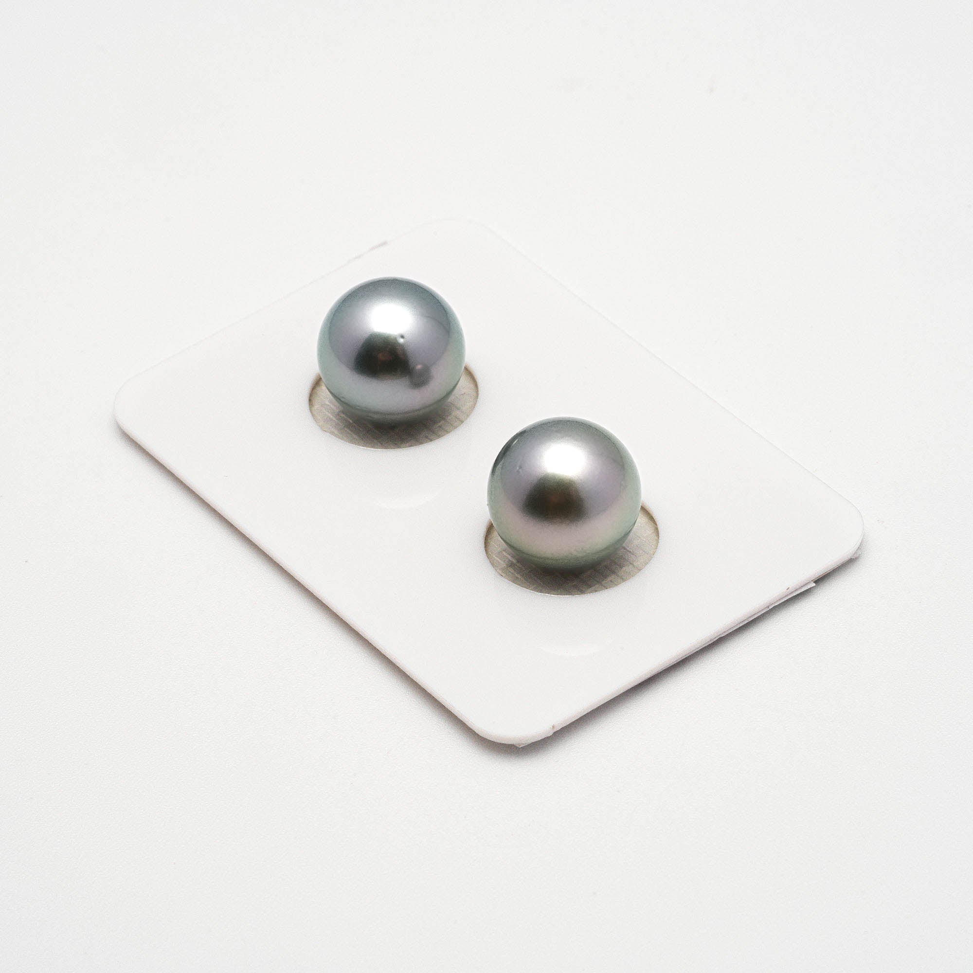 2pcs Light Green 10.7mm - RSR AAA/AA Quality Tahitian Pearl Pair ER1208 A86