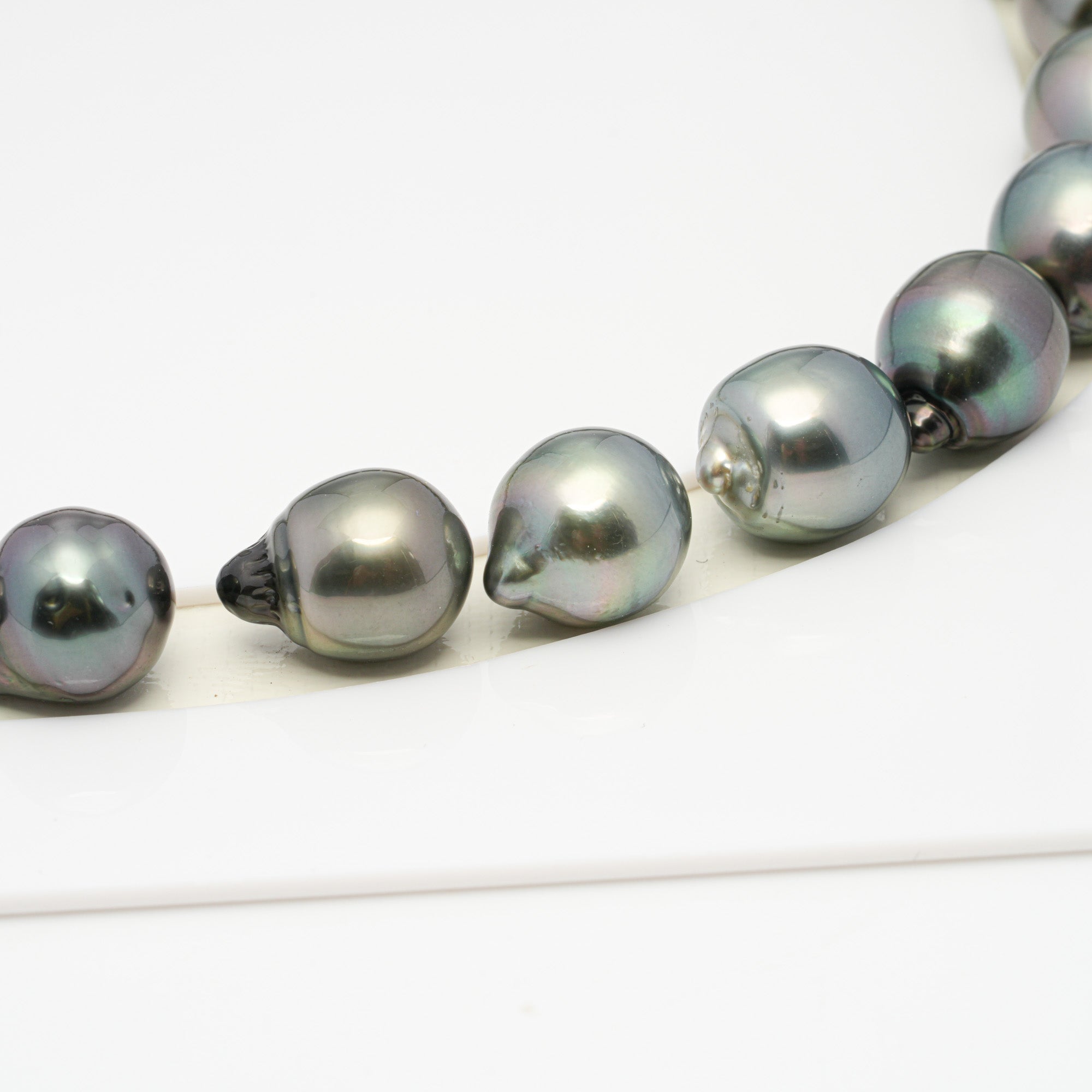 32pcs Light 9-11mm - SB AAA/AA Quality Tahitian Pearl Necklace NL1275 HL1