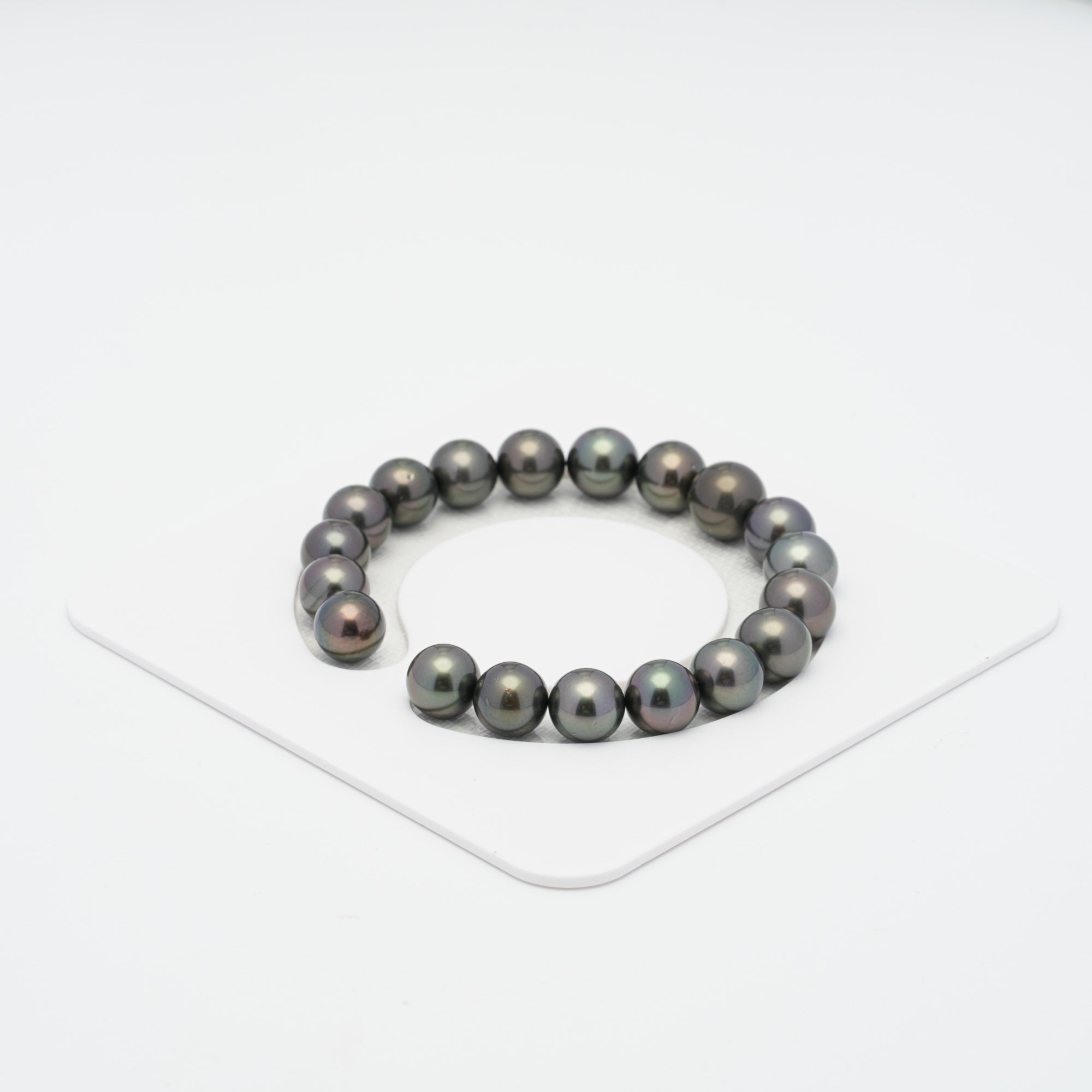 19pcs Green Brown 9-11mm - SR AAA/AA Quality Tahitian Pearl Bracelet BR1705 NG18