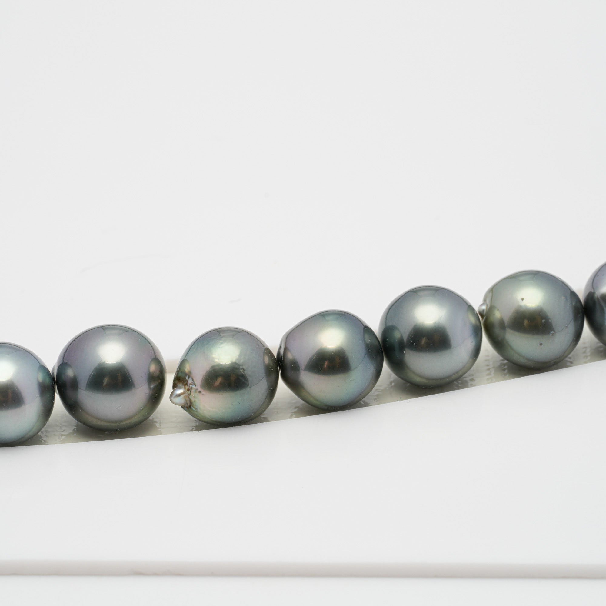 45pcs Green Grey 8-9mm - SB AAA/AA Quality Tahitian Pearl Necklace NL1285 HL1
