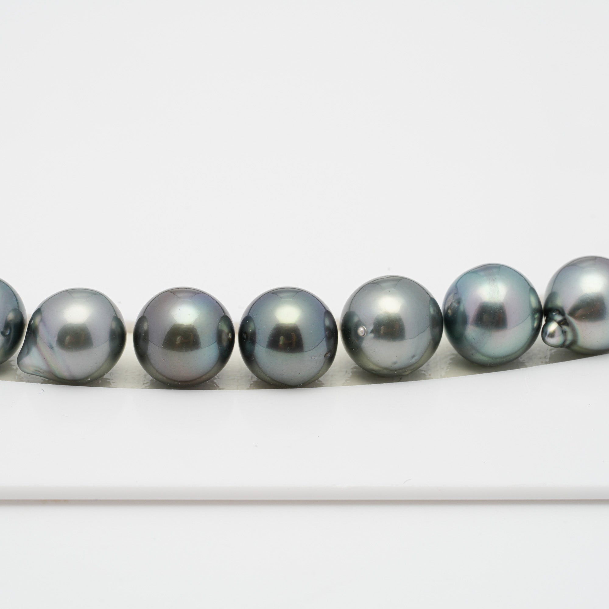 45pcs Green Grey 8-9mm - SB AAA/AA Quality Tahitian Pearl Necklace NL1285 HL1
