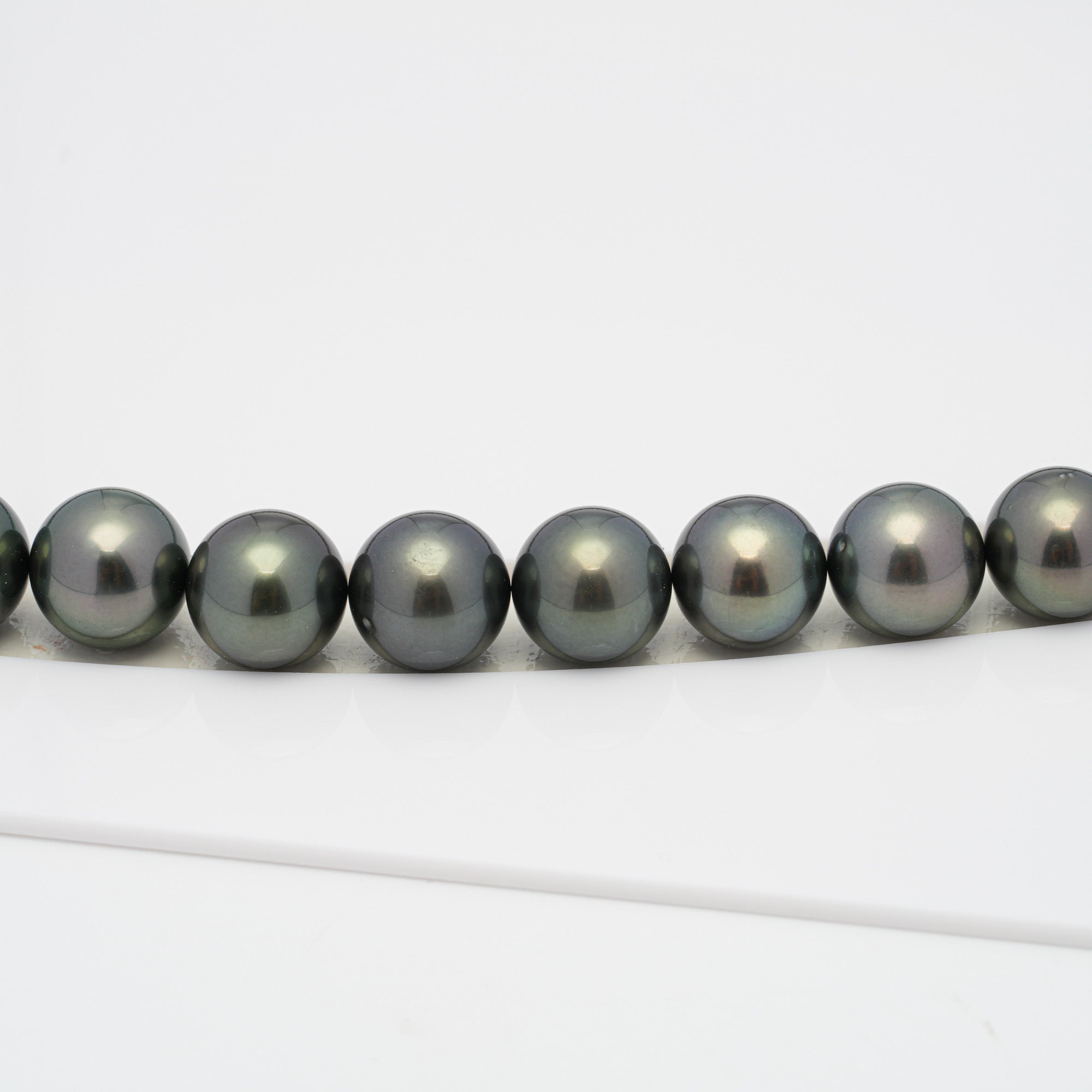 43pcs Green Mix 9-11mm - RSR AAA Quality Tahitian Pearl Necklace NL1281 NG18