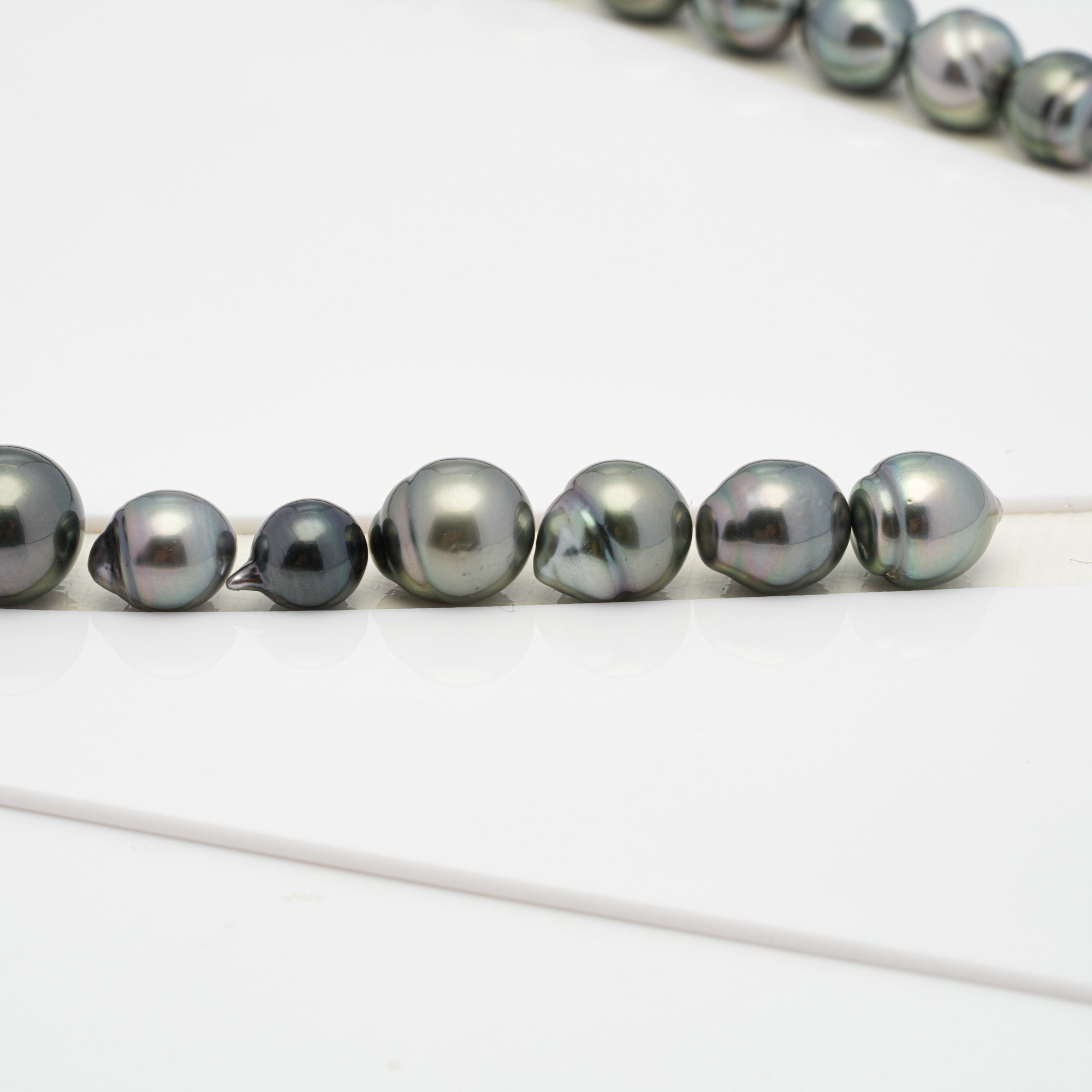 38pcs Multicolor 7-11mm - SB AAA/AA Quality Tahitian Pearl Necklace NL1239