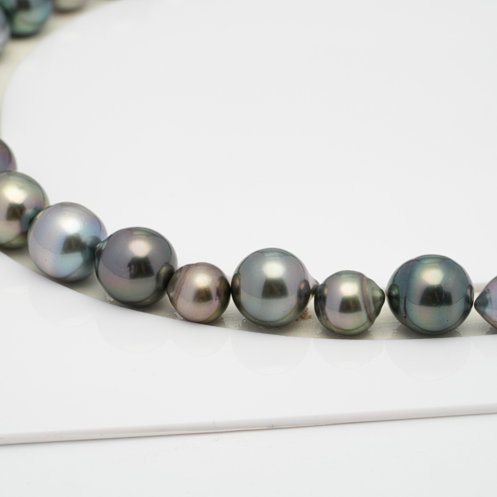 38pcs Multicolor 7-11mm - SB AAA/AA Quality Tahitian Pearl Necklace NL1239