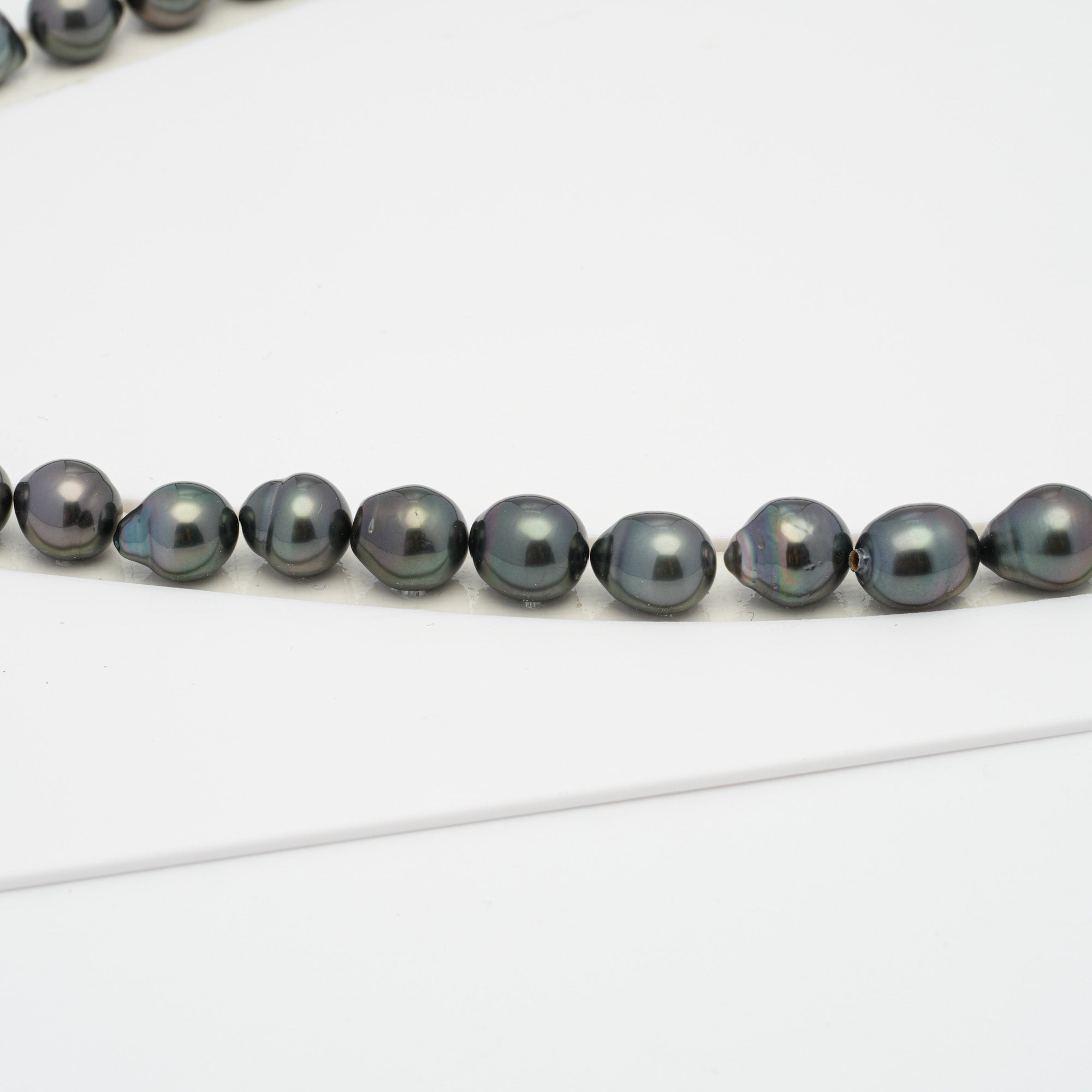 39pcs Dark Green 8-11mm - SB AAA/AA Quality Tahitian Pearl Necklace NL1233 HL1
