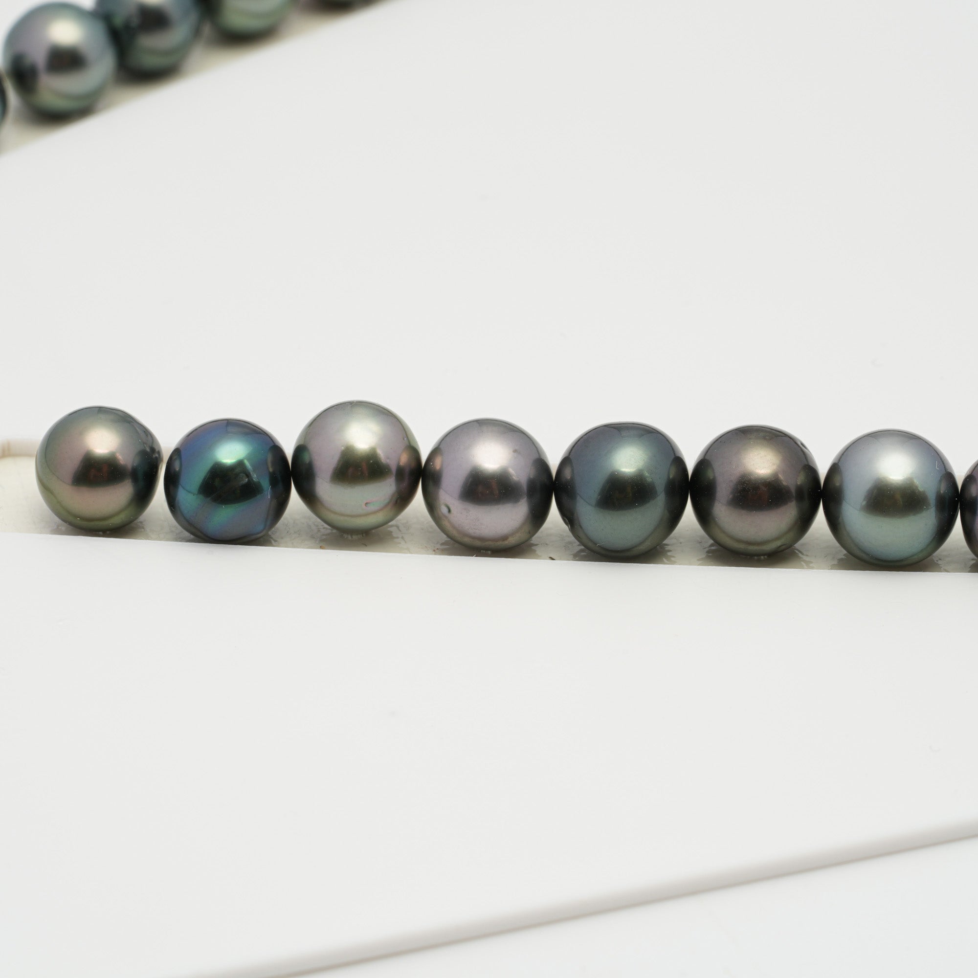 Tahitian Pearls CMWPEARLS