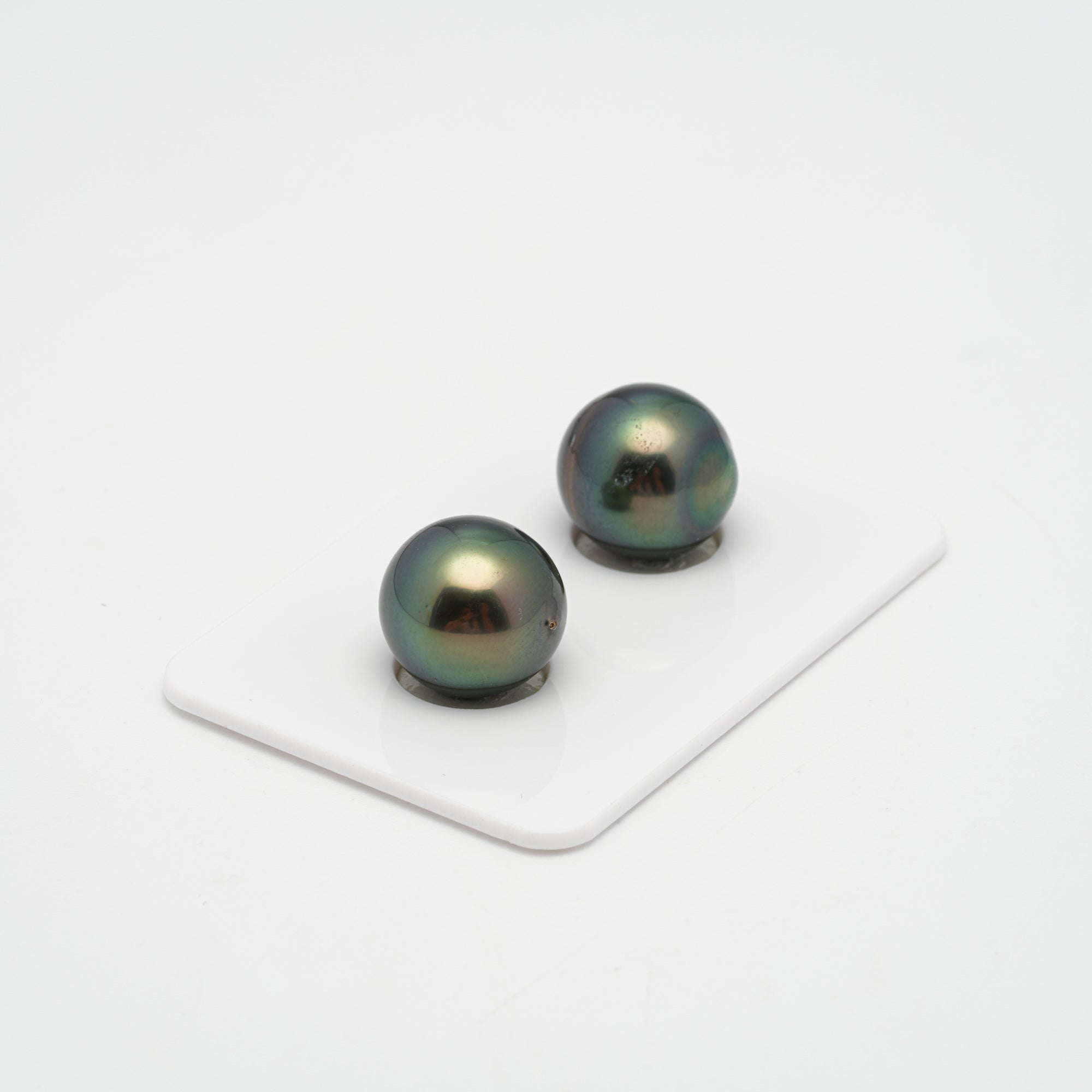 2pcs Green 12.5mm - SB AAA/AA Quality Tahitian Pearl Pair ER1341 CMP1