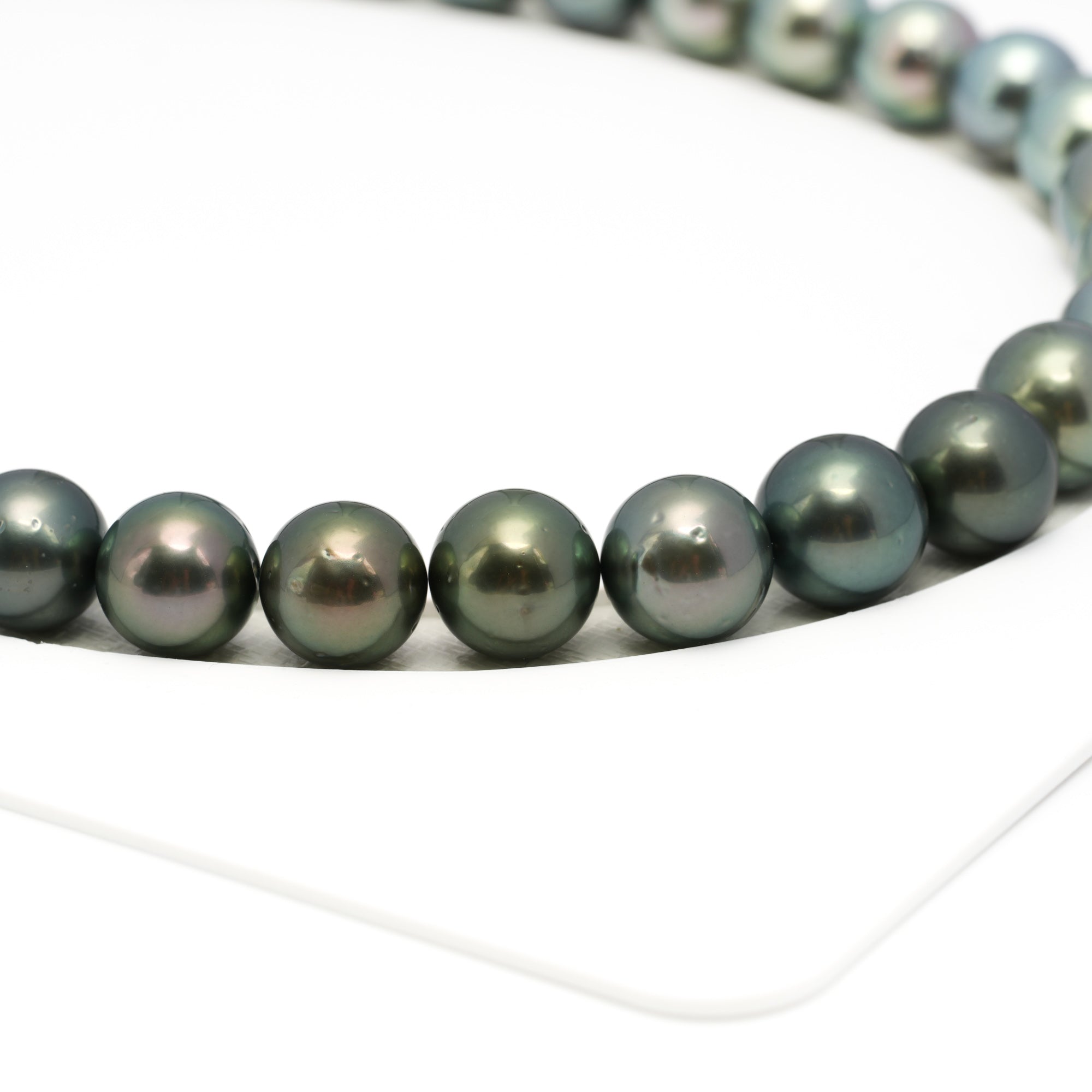 39pcs Green Mix 9-12mm - RSR AA Quality Tahitian Pearl Necklace NL1663 OR12