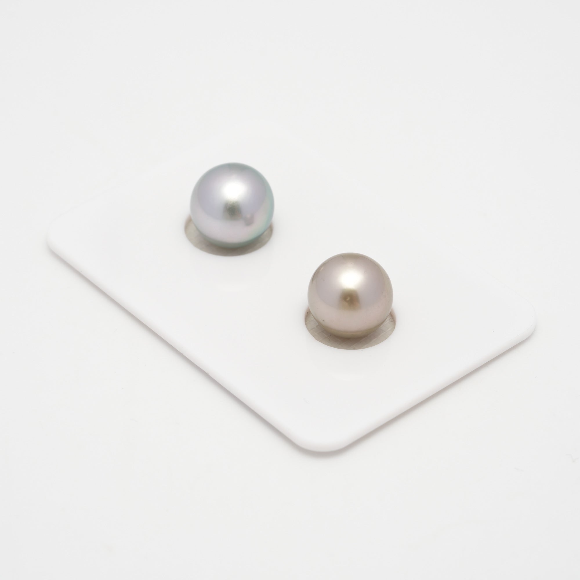 2pcs Light Mix 9.6-9.8mm - RSR AAA/TOP Quality Tahitian Pearl Pair ER1583 A101
