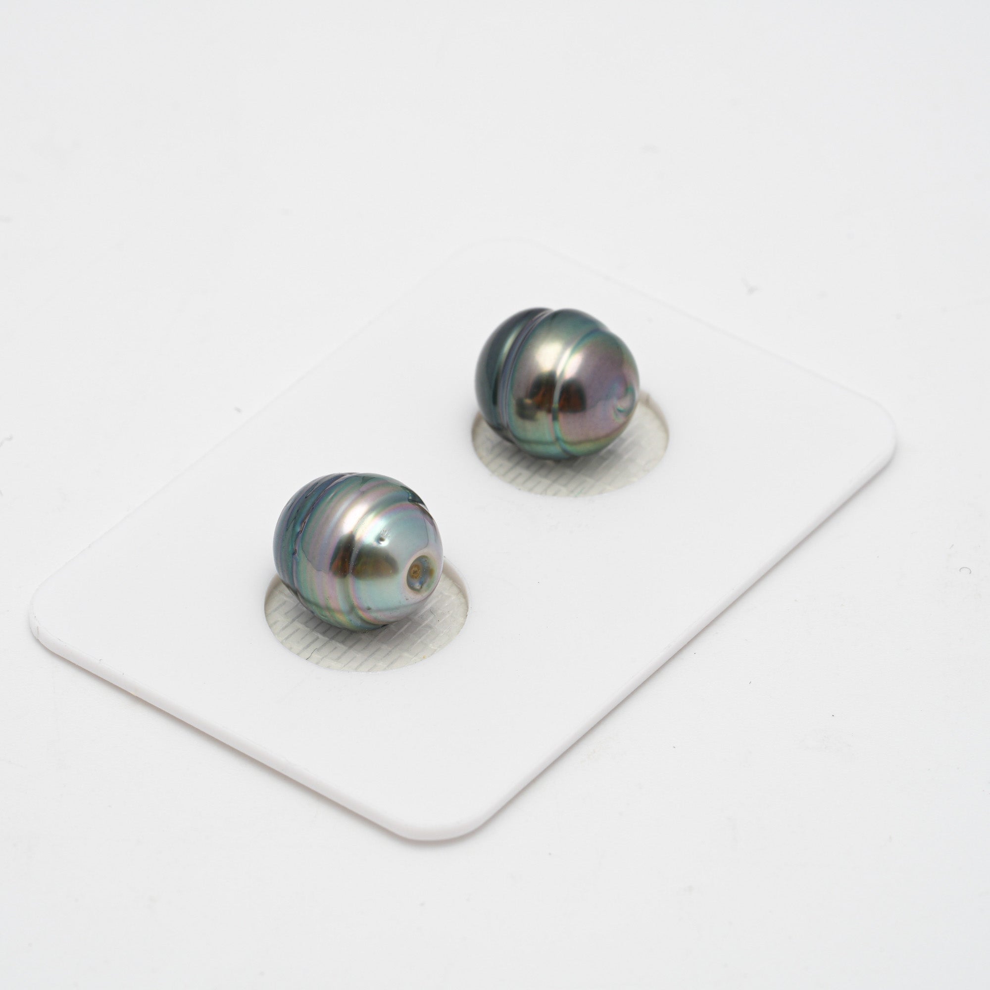 2pcs "High Luster" Light Green 9.6mm - CL AAA/AA Quality Tahitian Pearl Pair ER1392 OR7