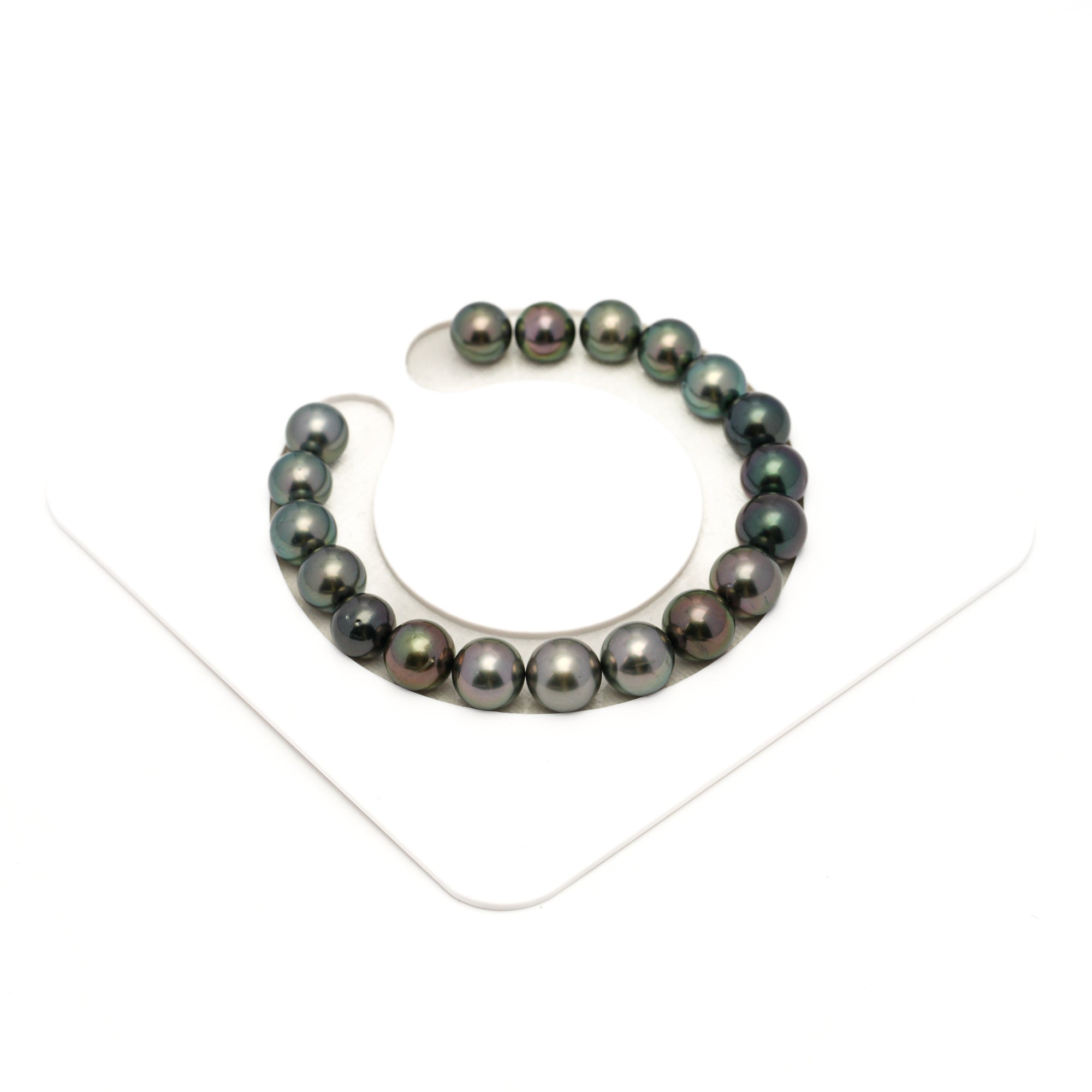 19pcs Green Mix 8-9mm - RSR AAA/AA Quality Tahitian Pearl Bracelet BR2429
