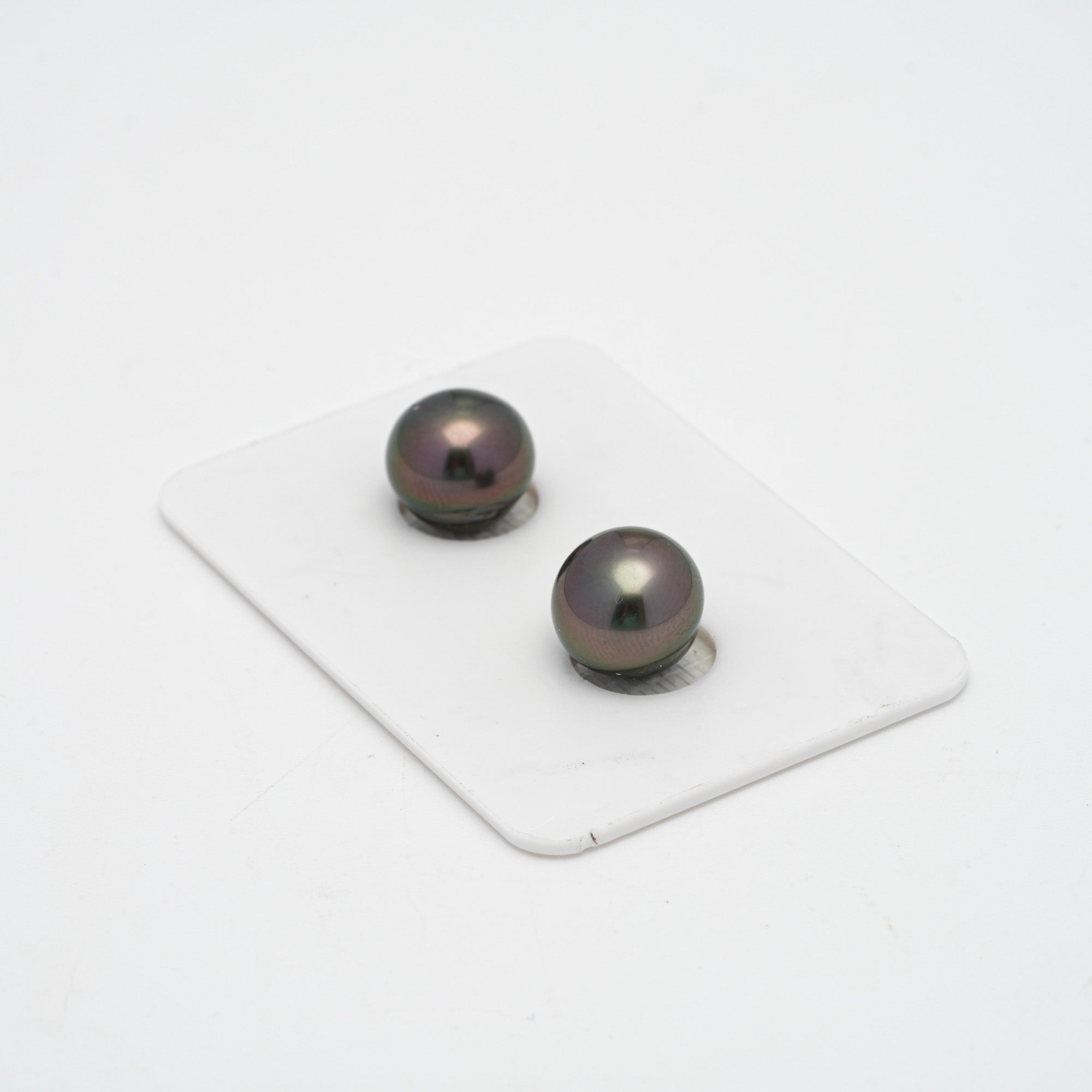 2pcs Cherry Green 9.7mm - SB AAA/AA Quality Tahitian Pearl Pair ER1387 OR7