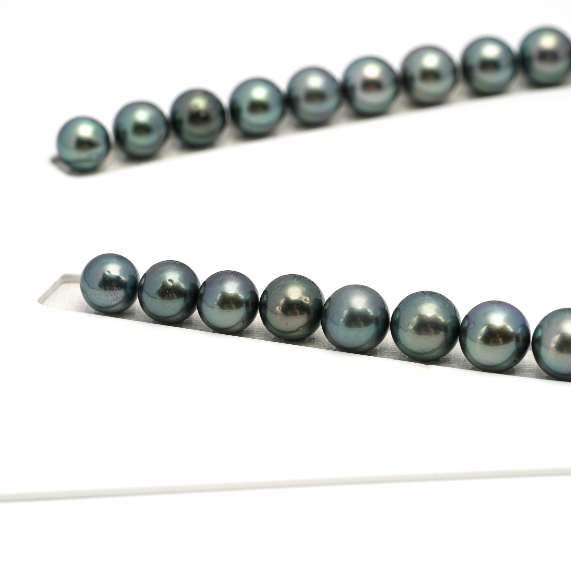 40pcs Blue Green 9-12mm - RSR AA Quality Tahitian Pearl Necklace NL1661 OR12