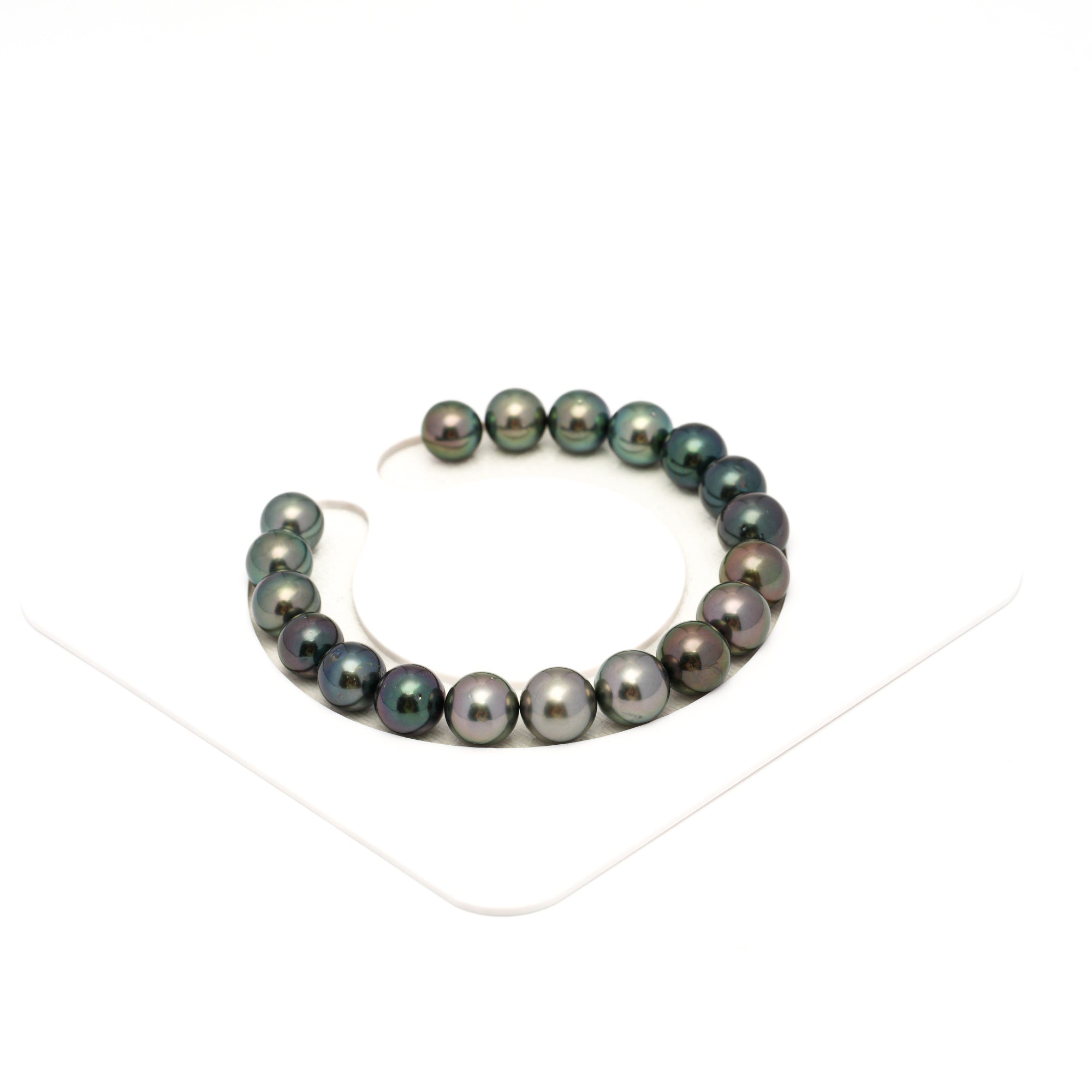 19pcs Green Mix 8-9mm - RSR AA Quality Tahitian Pearl Bracelet BR2343 OR13