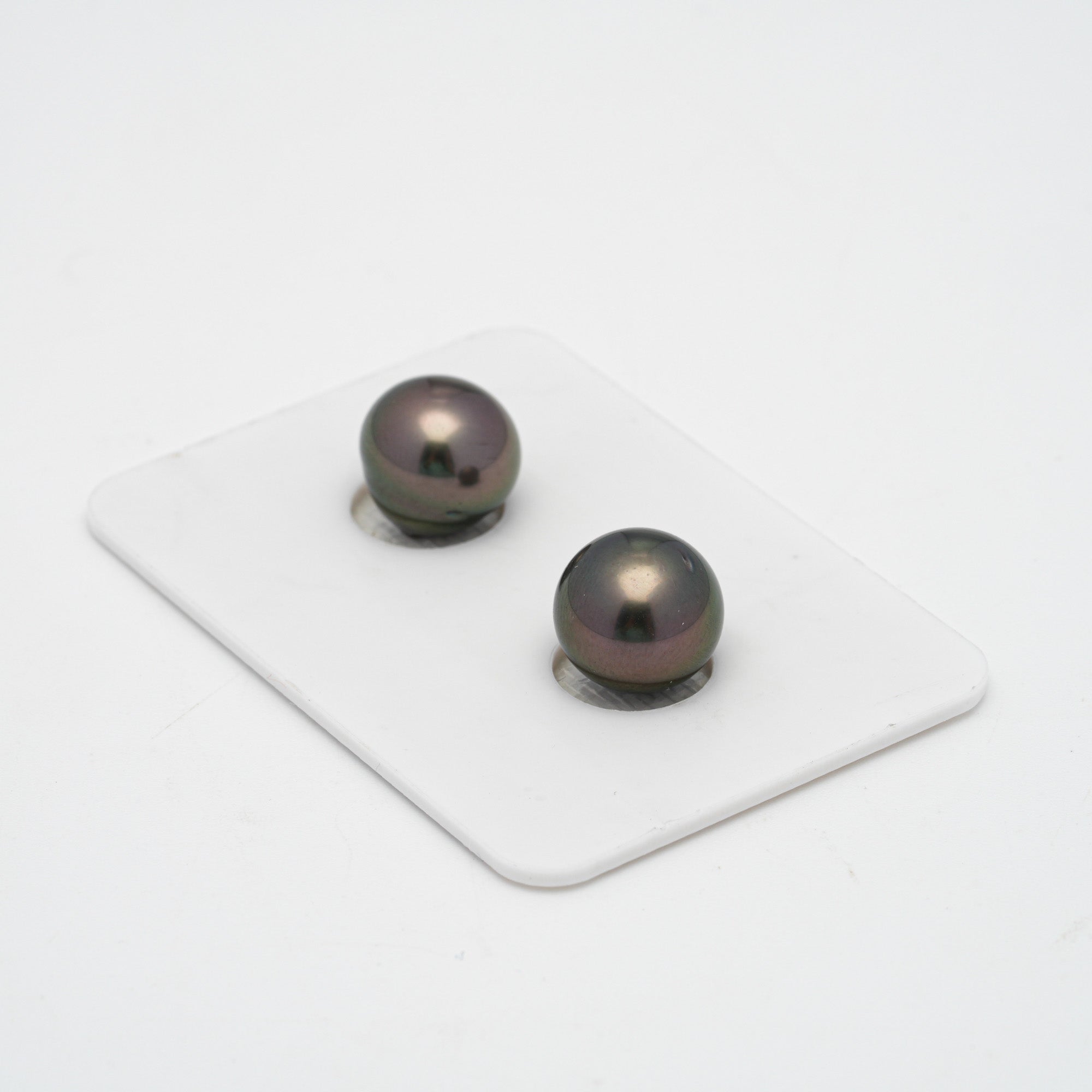 2pcs Cherry Green 9.7mm - SB AAA/AA Quality Tahitian Pearl Pair ER1387 OR7