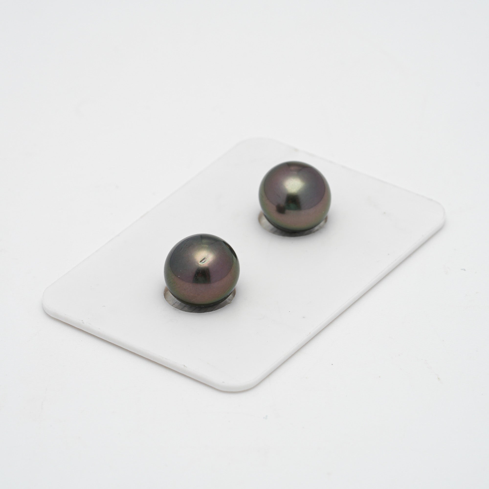2pcs Cherry Green 9.7mm - SB AAA/AA Quality Tahitian Pearl Pair ER1387 OR7