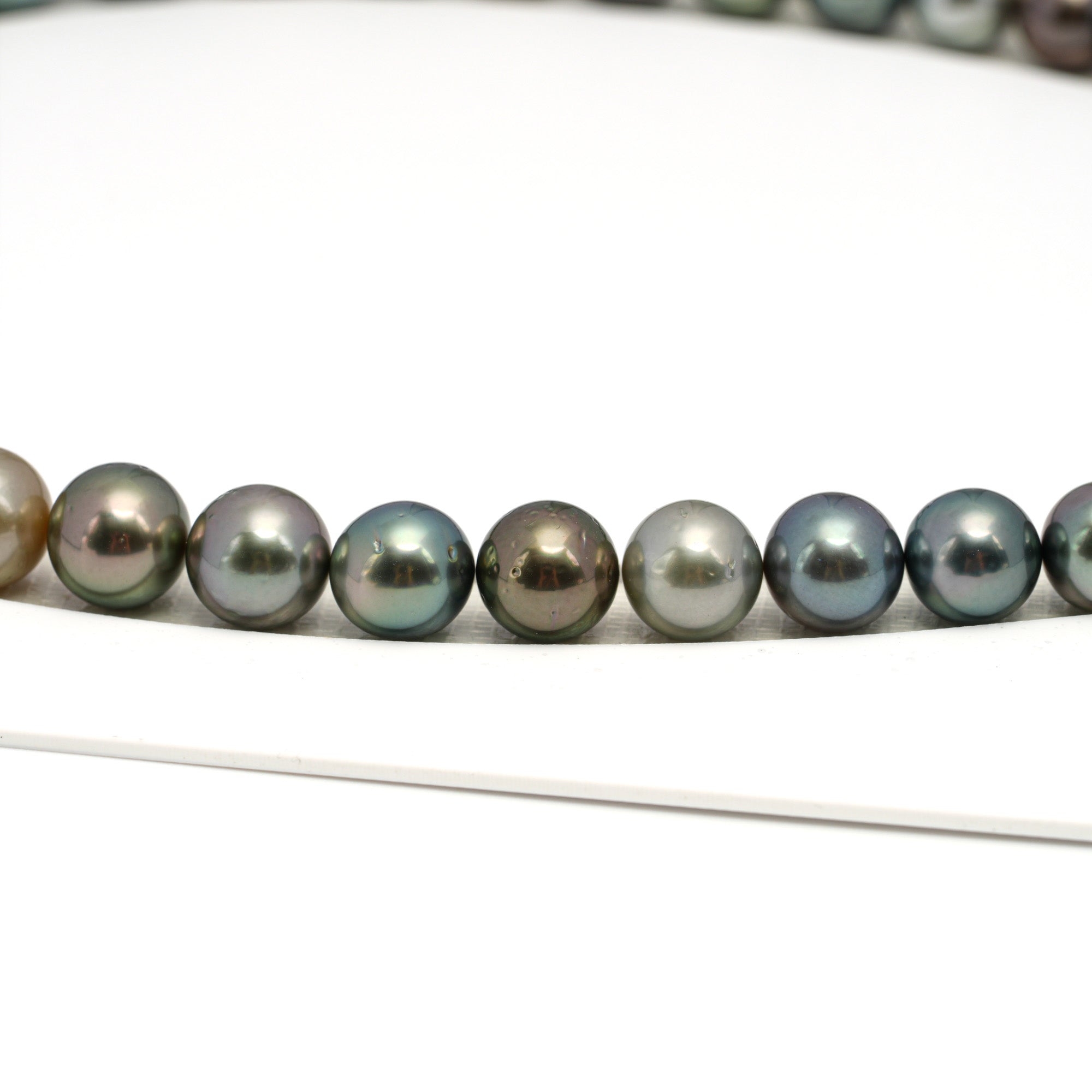 Tahitian Pearls CMWPEARLS