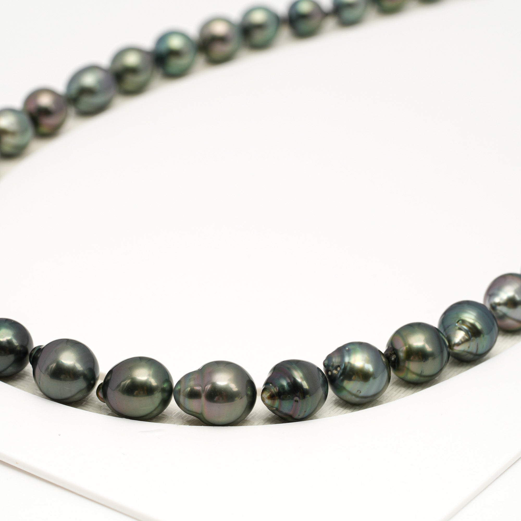 38pcs Green 8-10mm - SB AAA Quality Tahitian Pearl Necklace NL1709 TH5
