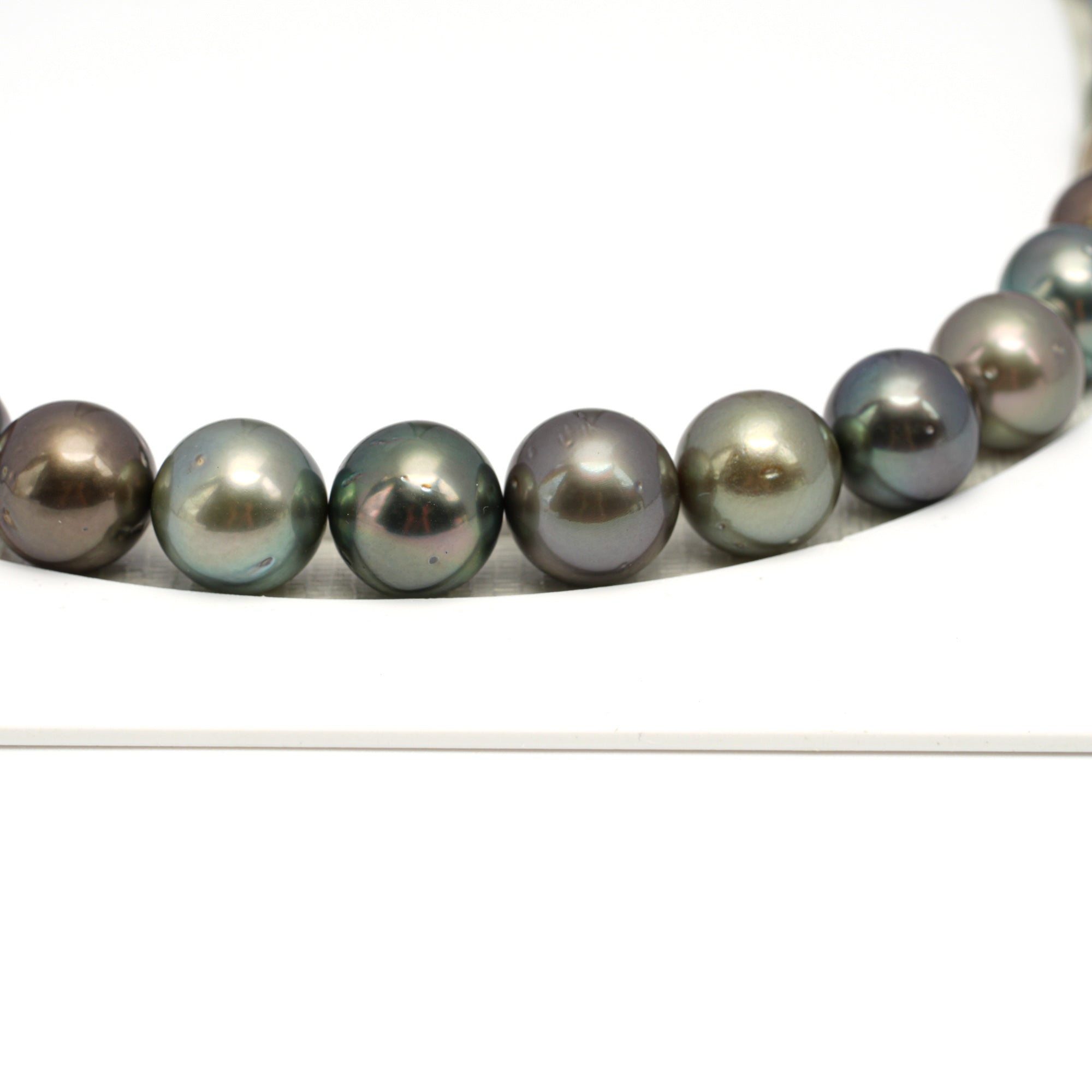 Tahitian Pearls CMWPEARLS