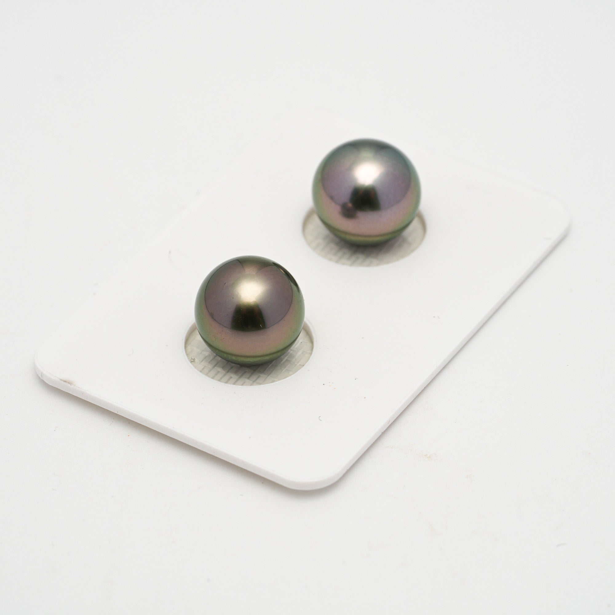 2pcs Green 10.5-10.7mm - SB/NR AAA/AA Quality Tahitian Pearl Pair ER1593 OR11