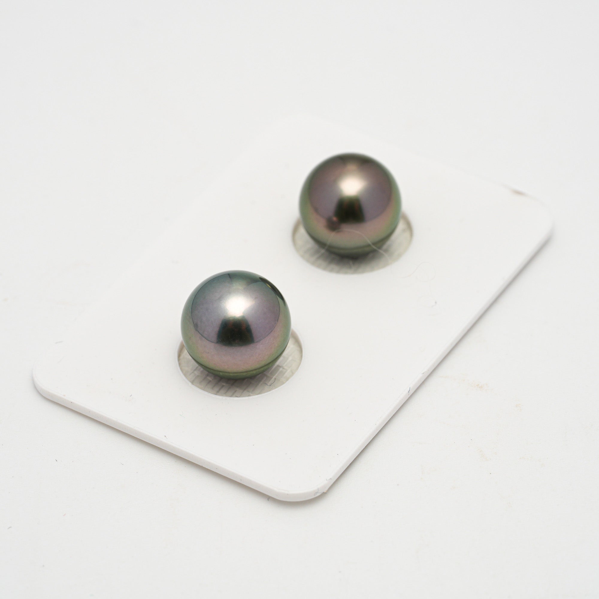 2pcs Green 10.5-10.7mm - SB/NR AAA/AA Quality Tahitian Pearl Pair ER1593 OR11