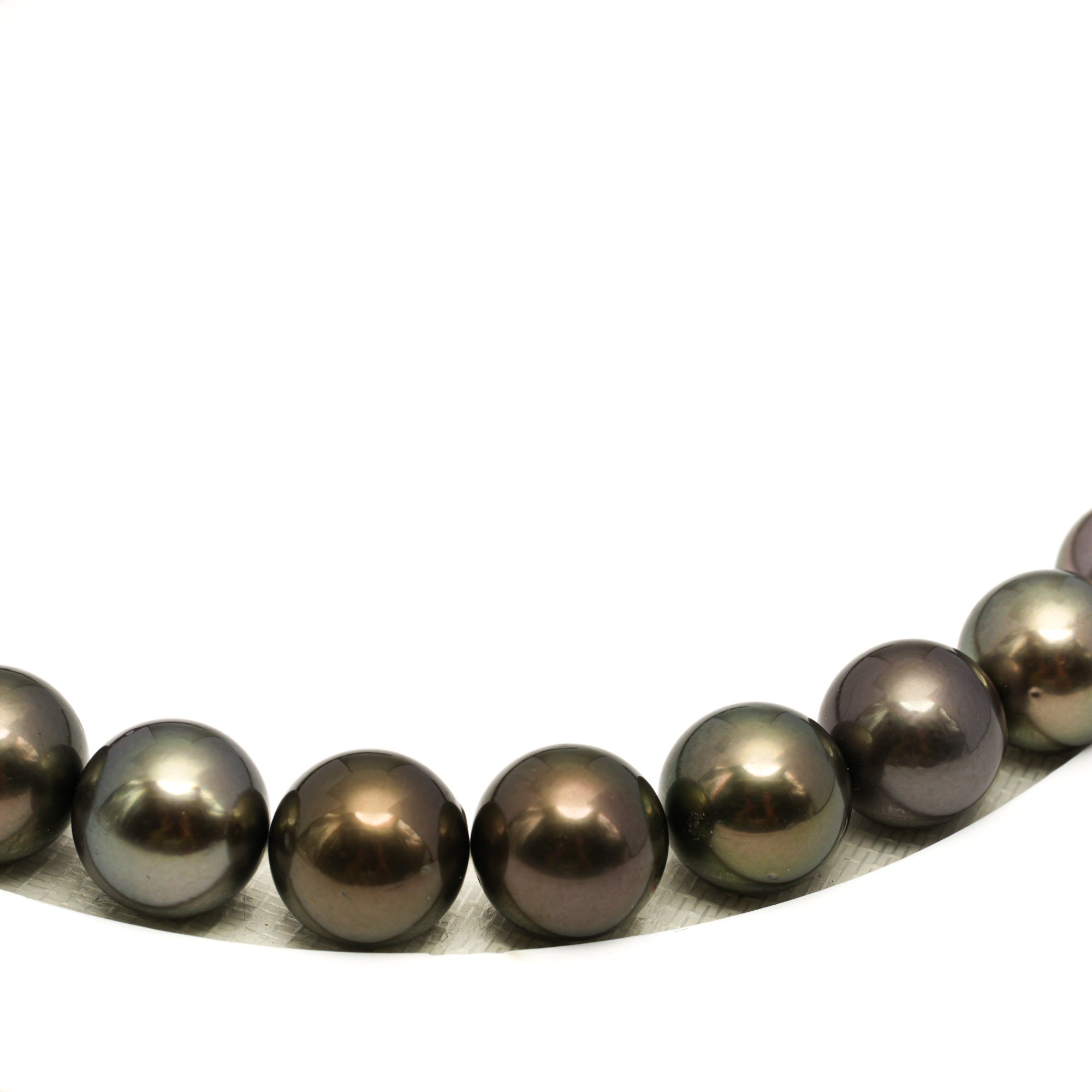 Tahitian Pearls CMWPEARLS