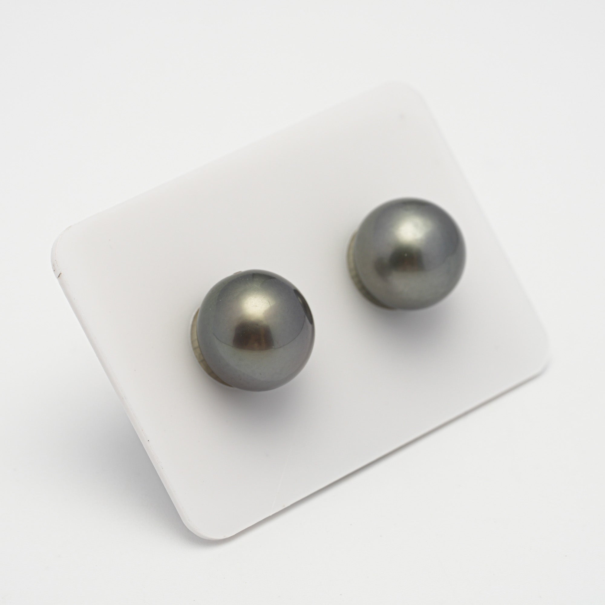 Tahitian Pearls CMWPEARLS