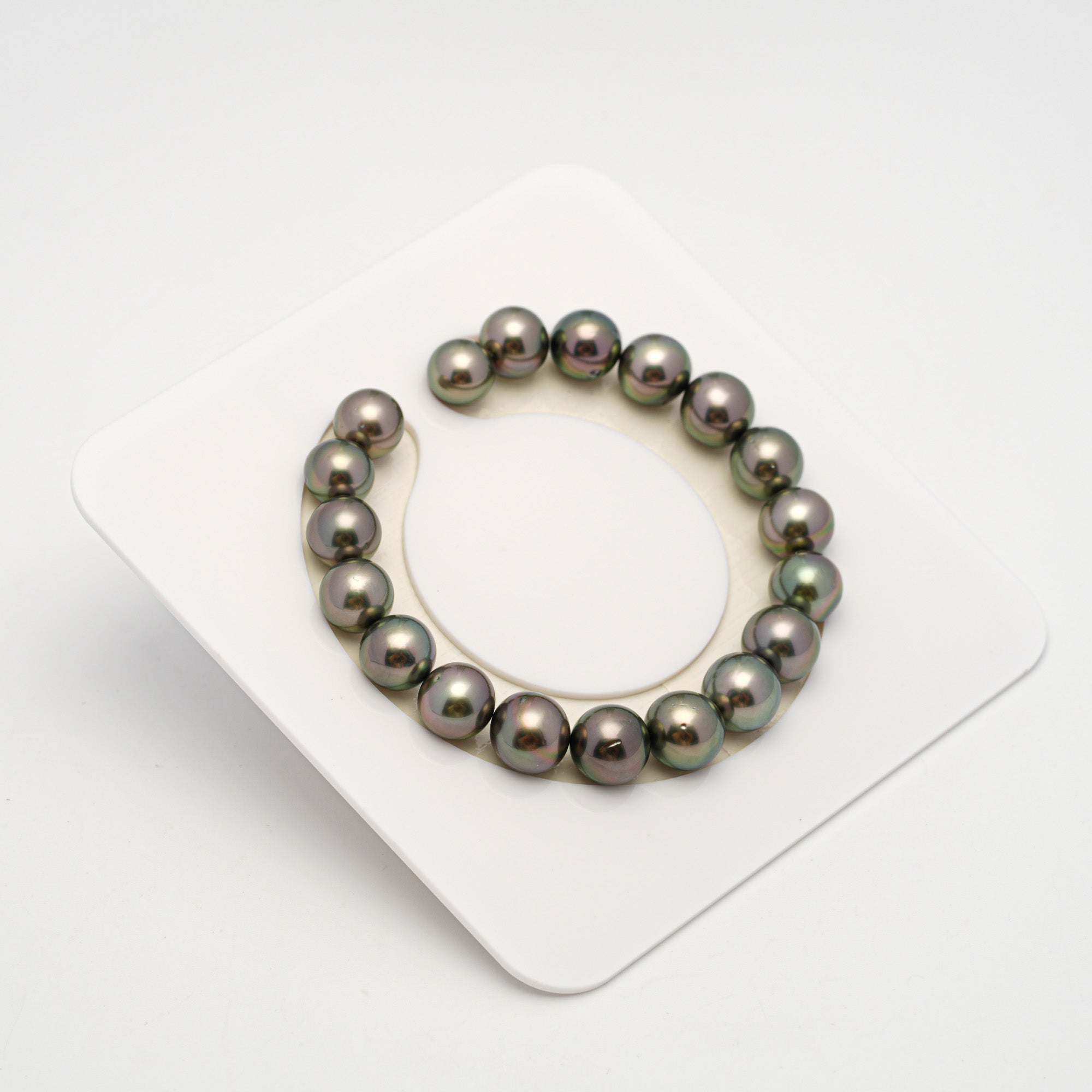 Tahitian Pearls CMWPEARLS