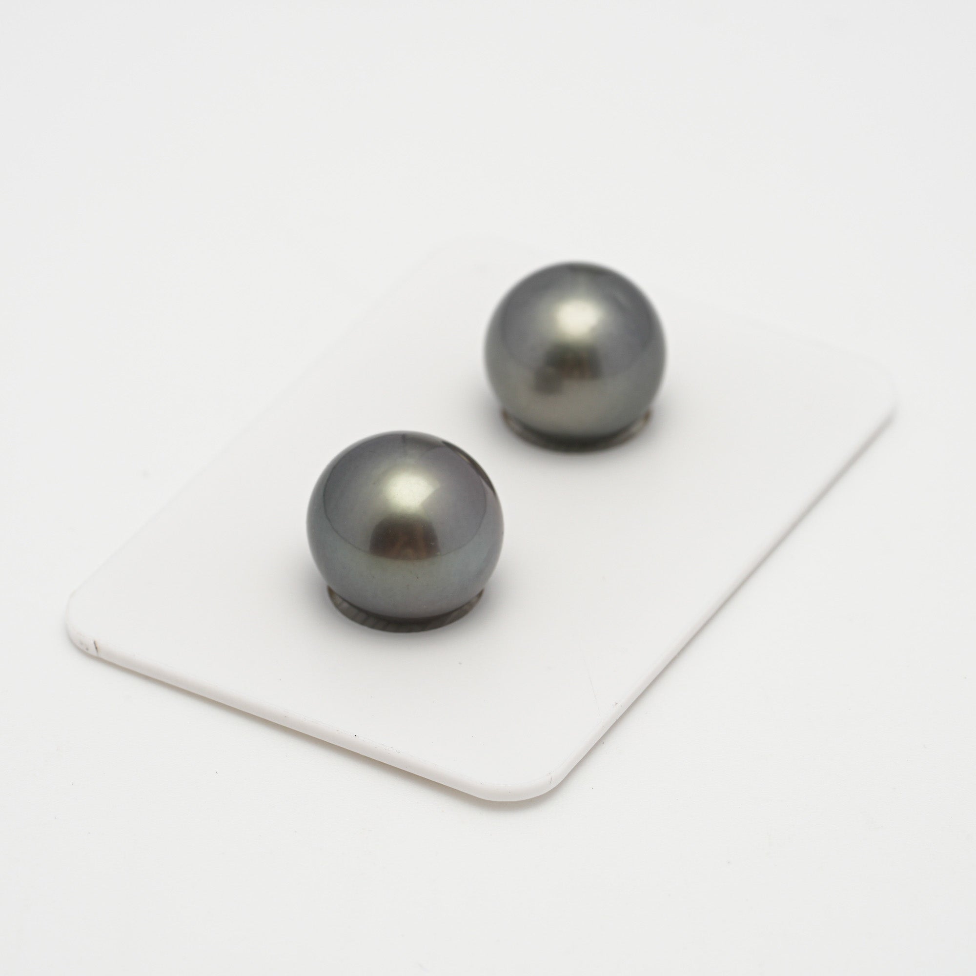 Tahitian Pearls CMWPEARLS