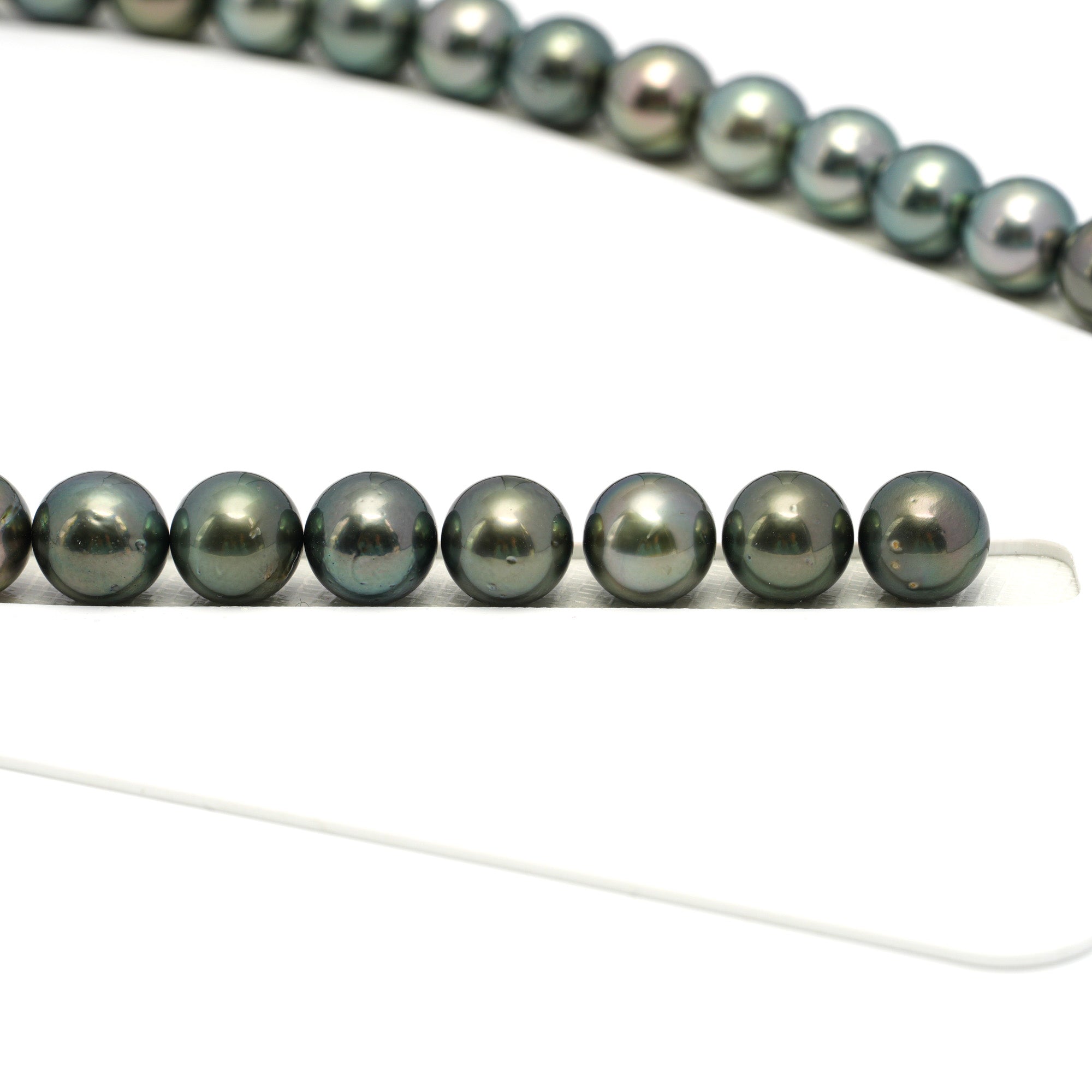 37pcs Green 10-13mm - RSR AA Quality Tahitian Pearl Necklace NL1660 OR12