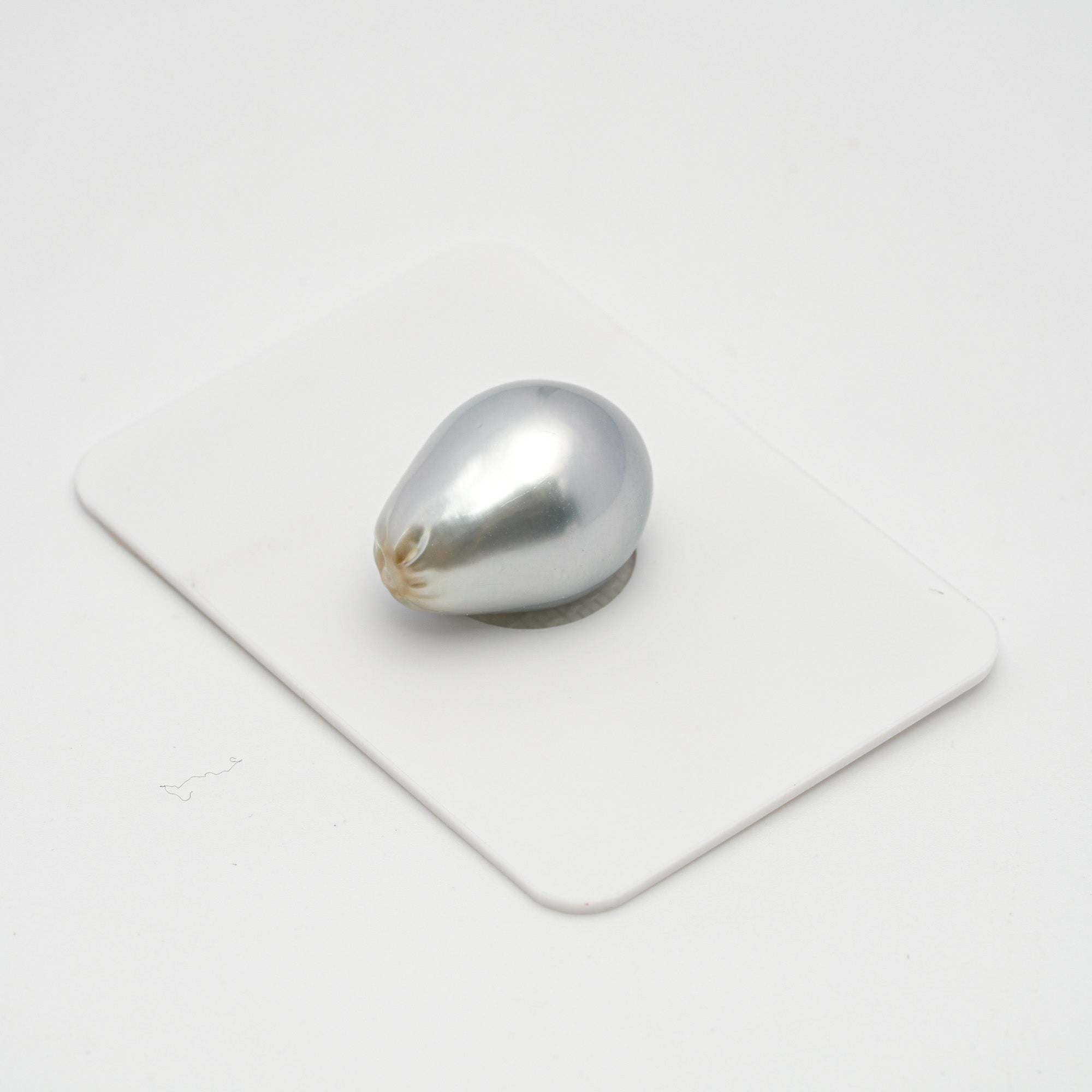 1pcs "Top Luster" Silver 13.3mm - SB TOP Quality Tahitian Pearl Single LP1766