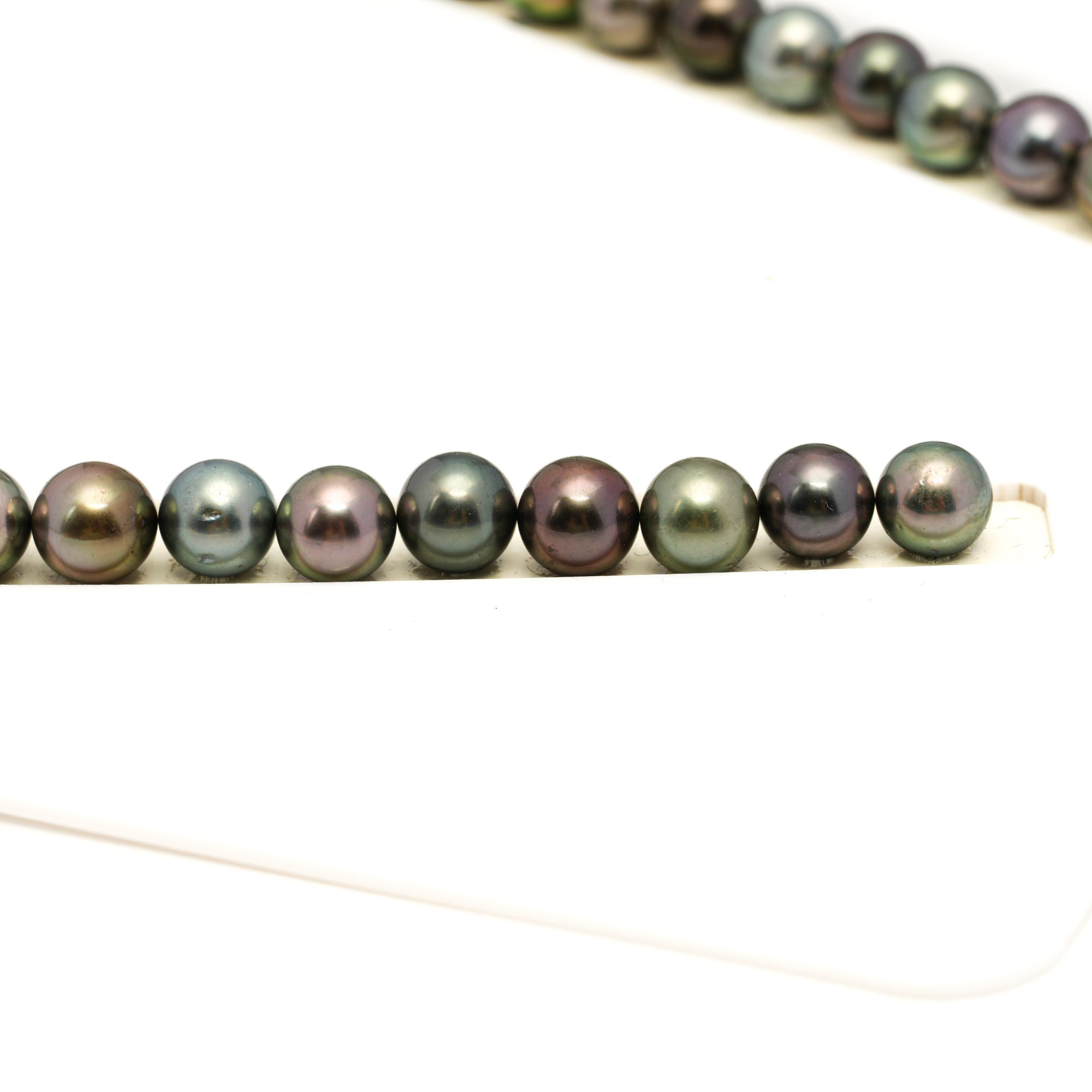 Tahitian Pearls CMWPEARLS