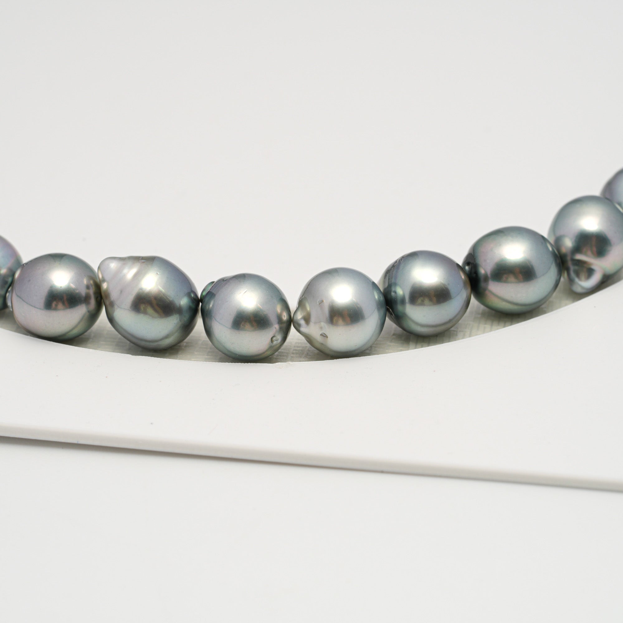 Tahitian Pearls CMWPEARLS