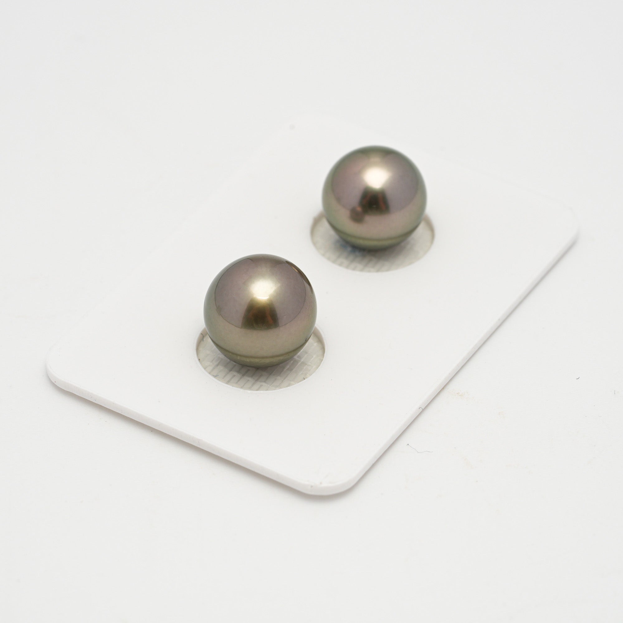 2pcs Olive Green 10.3-10.6mm - NR AAA/AA Quality Tahitian Pearl Pair ER1595 OR11