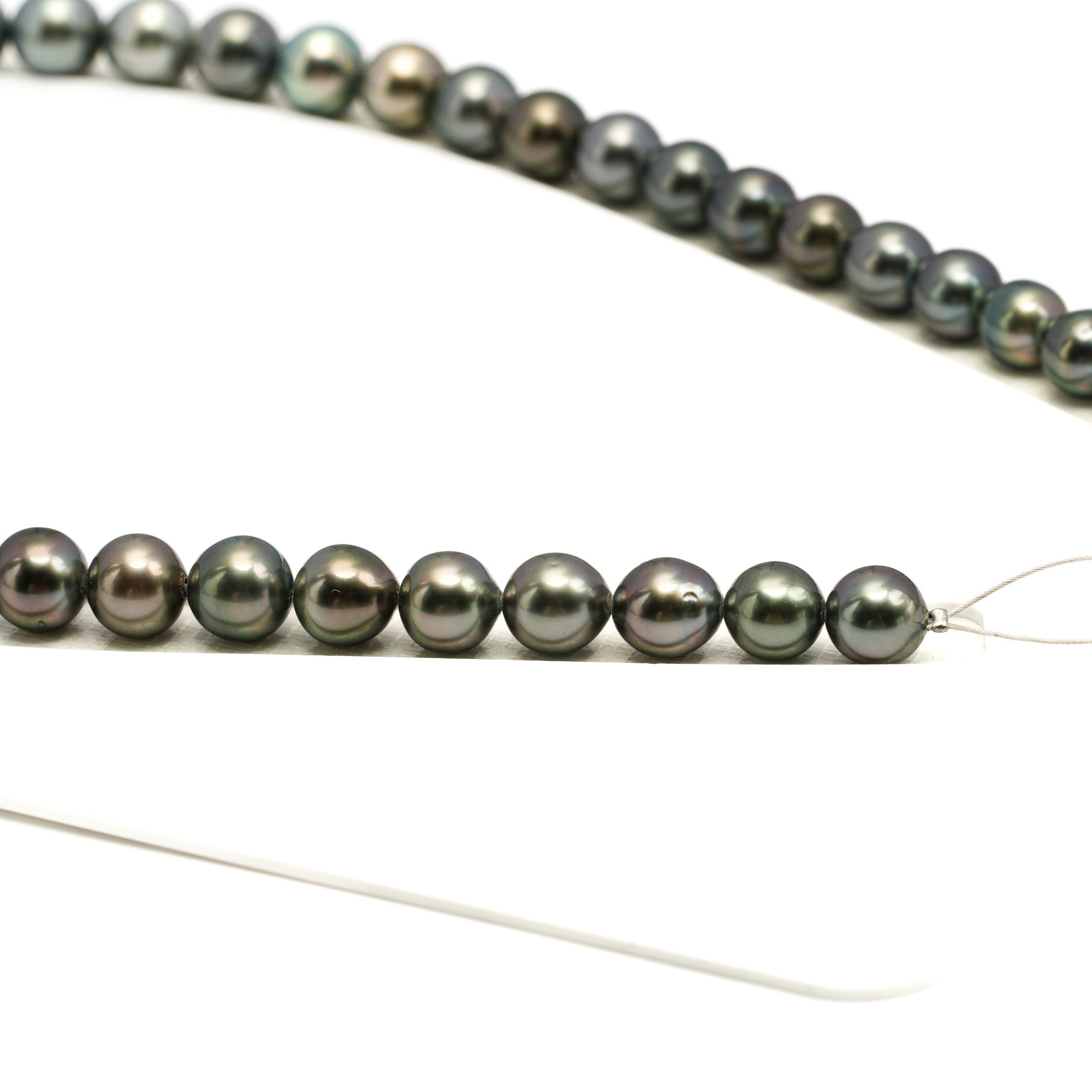 44pcs Green 8-11mm - SR/NR AAA/AA Quality Tahitian Pearl Strands NL1702 WF1