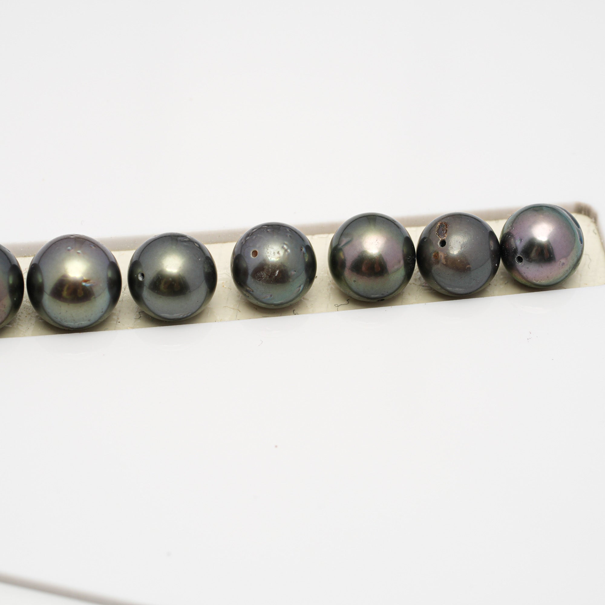 46pcs Green 8-10mm - SB/NR AA Quality Tahitian Pearl Strands NL1578 CMP4