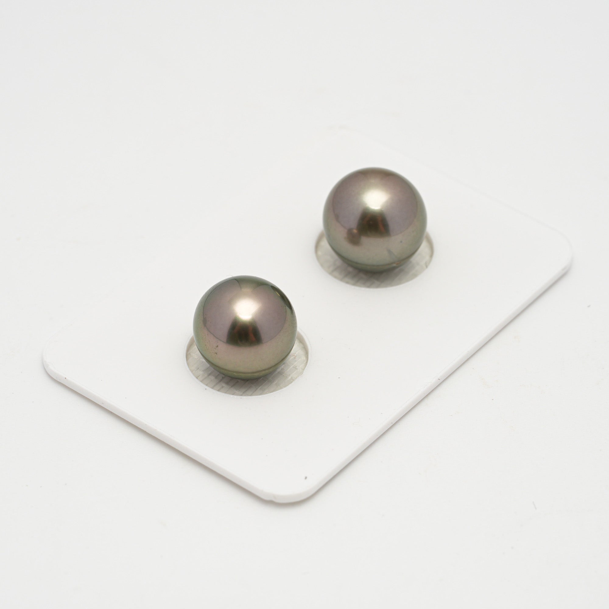 2pcs Olive Green 10.3-10.6mm - NR AAA/AA Quality Tahitian Pearl Pair ER1595 OR11