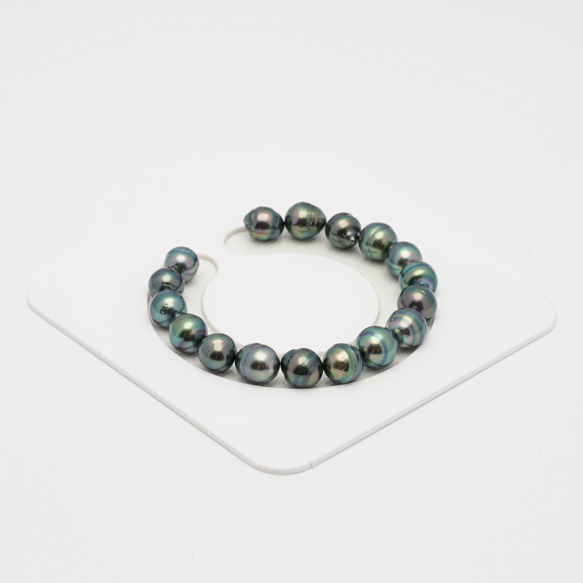 17pcs "High Luster" Peacock Green 8-10mm - CL AAA/AA Quality Tahitian Pearl Bracelet BR2095 OR8