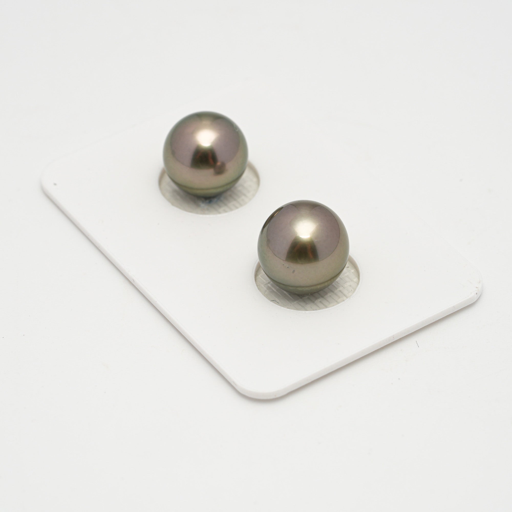 2pcs Olive Green 10.3-10.6mm - NR AAA/AA Quality Tahitian Pearl Pair ER1595 OR11
