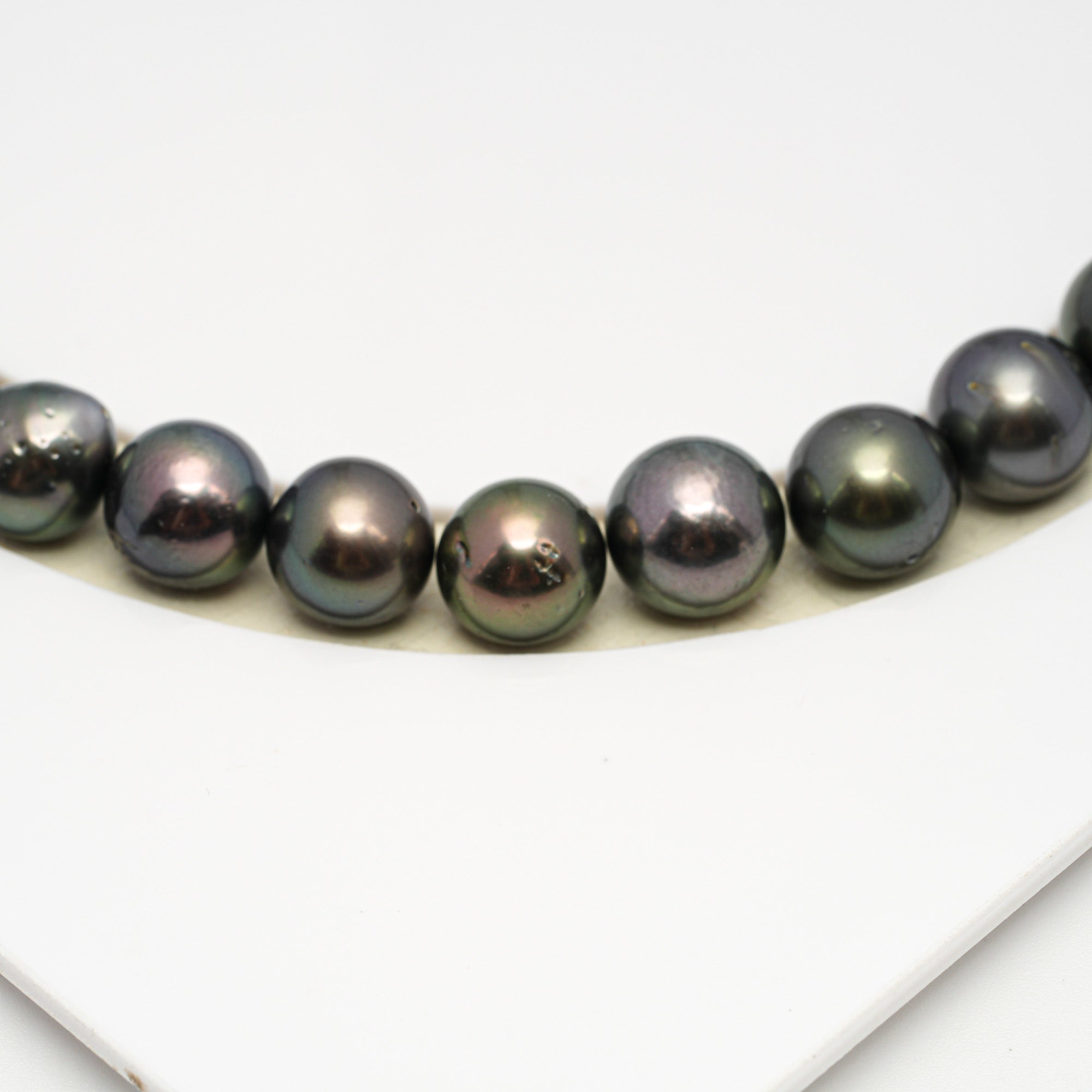 46pcs Green 8-10mm - SB/NR AA Quality Tahitian Pearl Strands NL1578 CMP4