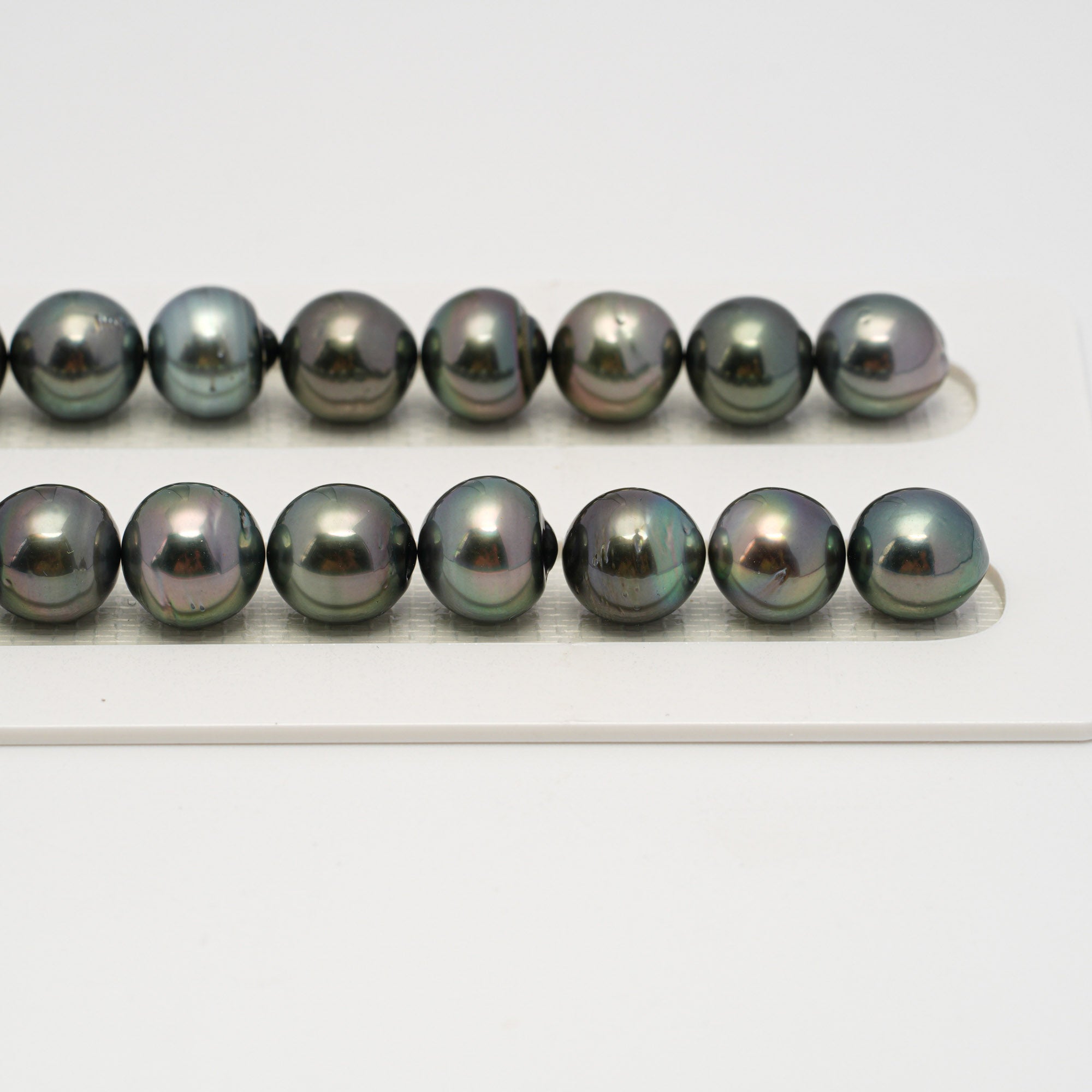 41pcs Blue Green 10-11mm - SB AA/AAA Quality Tahitian Pearl Necklace NL1642 HL3