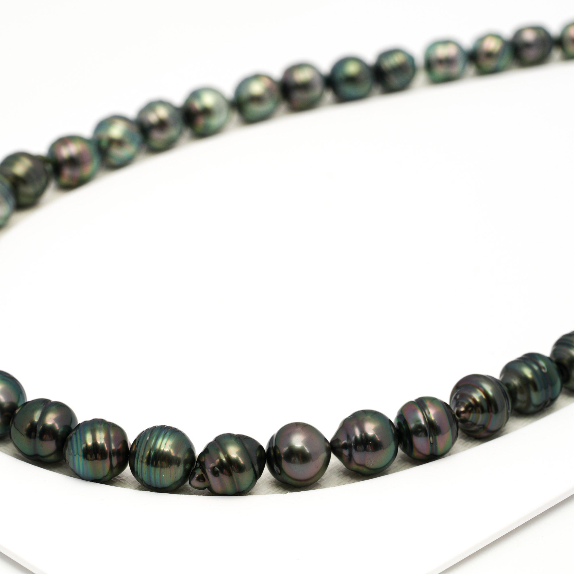 41pcs Peacock 8-11mm - CL AAA Quality Tahitian Pearl Necklace NL1723 TH5