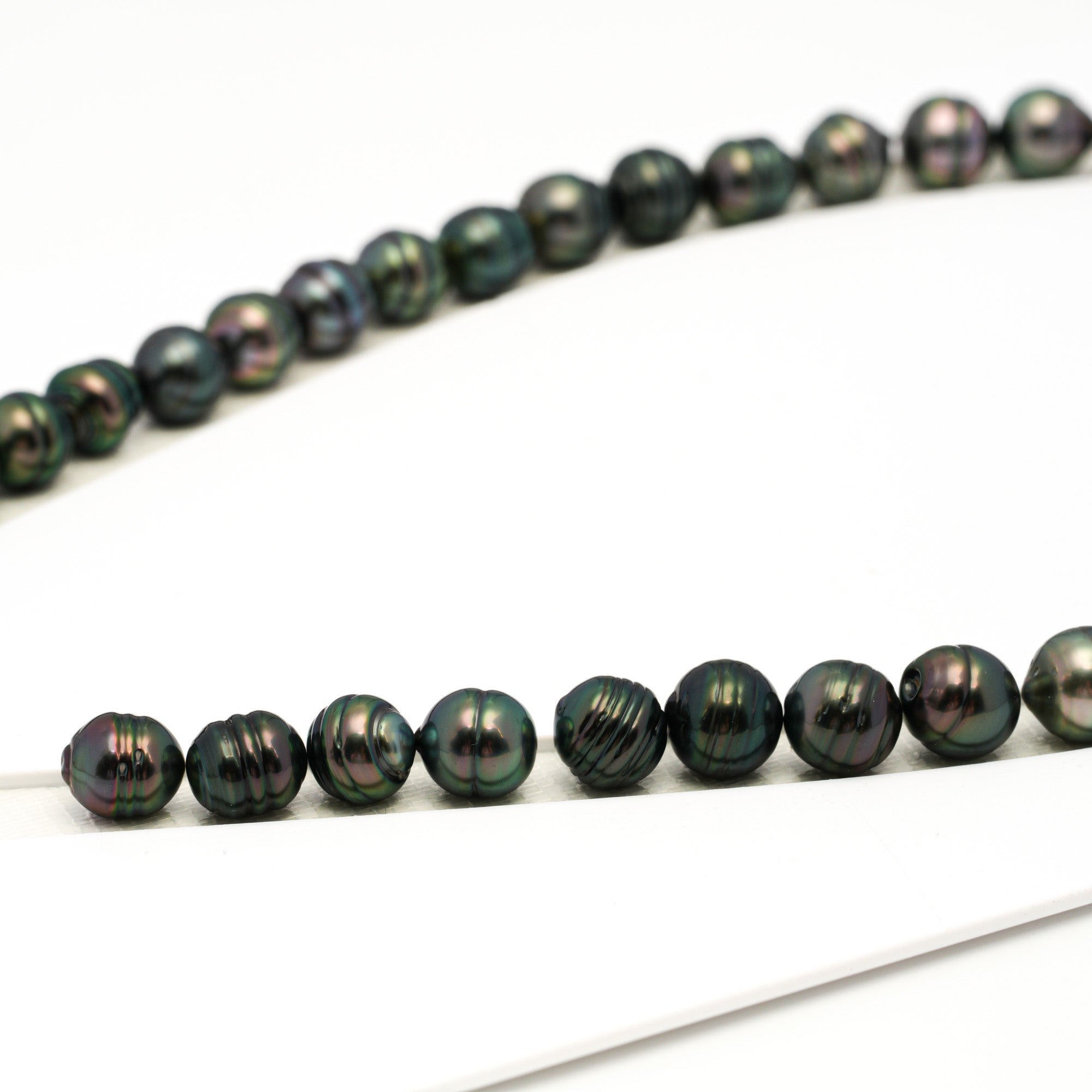 41pcs Peacock 8-11mm - CL AAA Quality Tahitian Pearl Necklace NL1723 TH5
