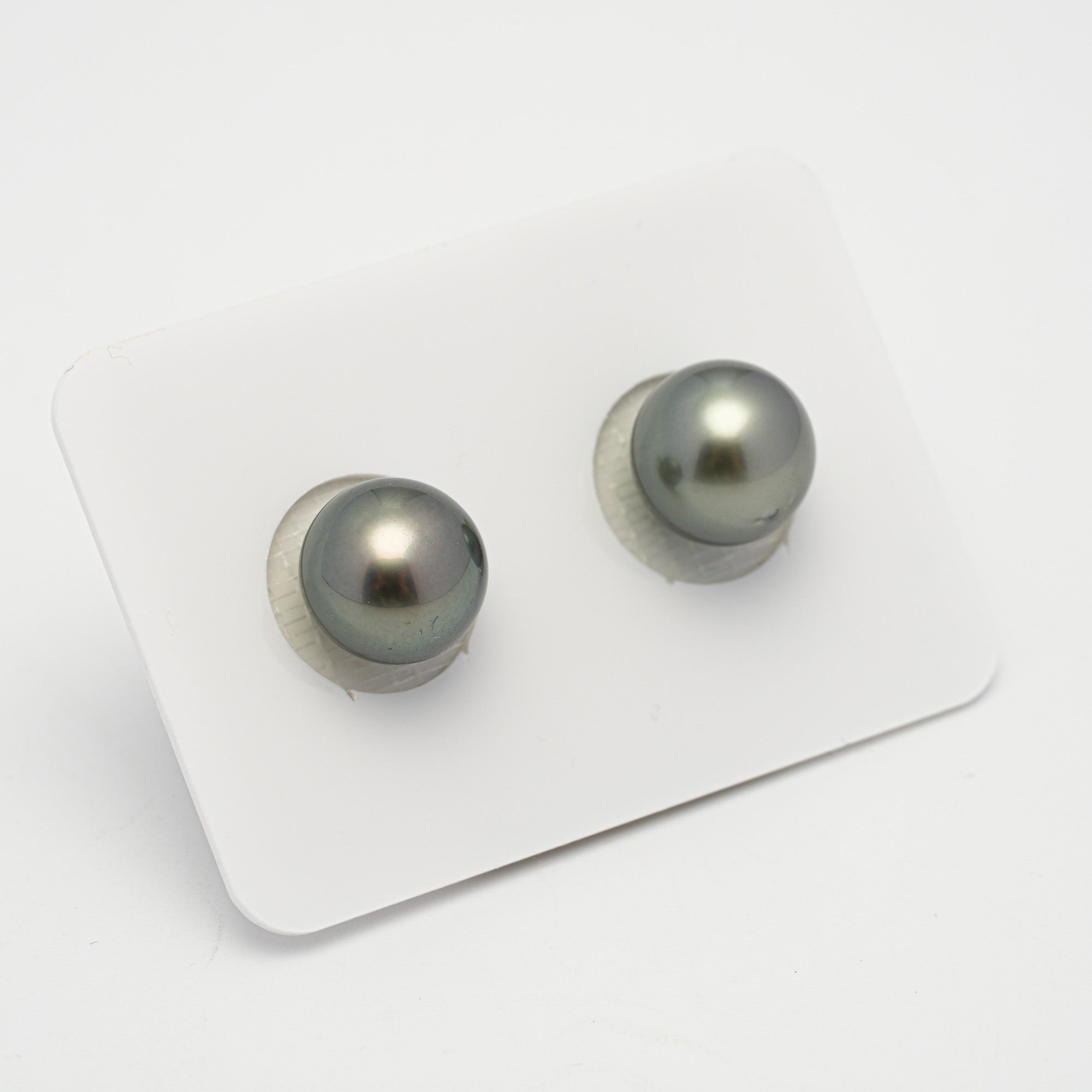 2pcs Green 10.3mm - NR AAA Quality Tahitian Pearl Pair ER1598 OR11
