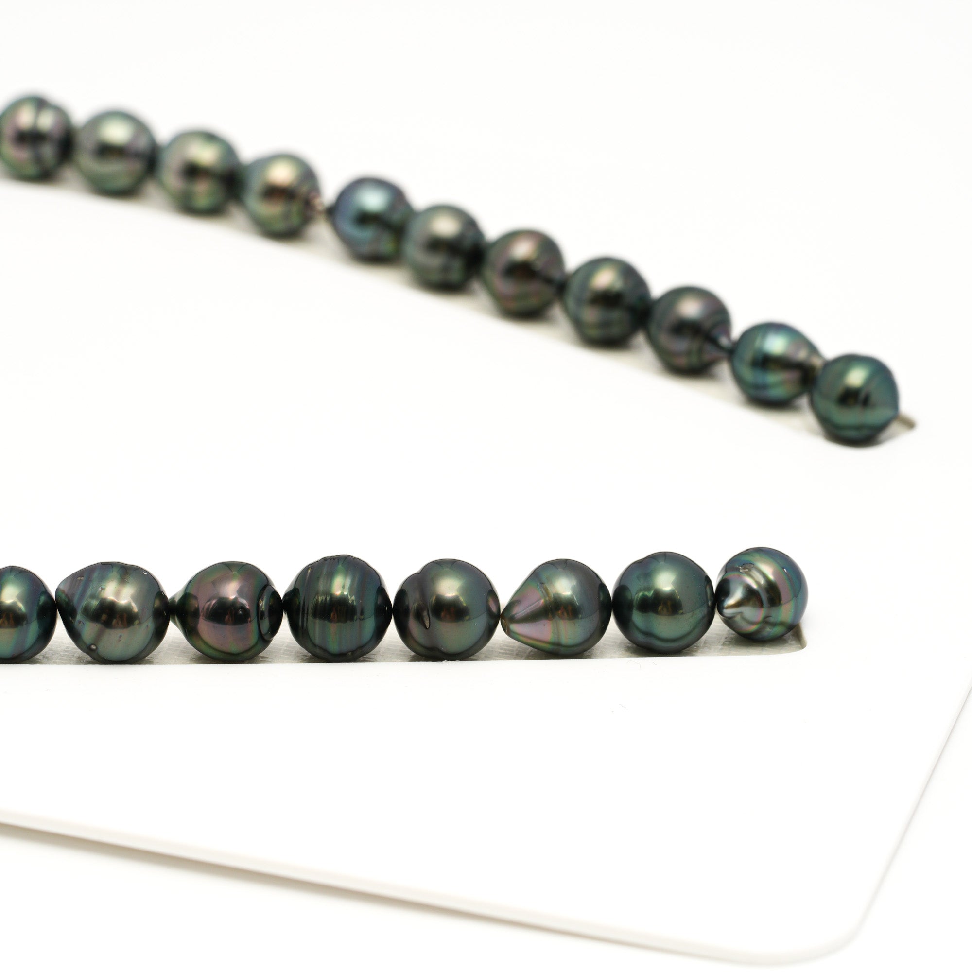41pcs Dark Green 9-11mm - CL/SB AAA/AA Quality Tahitian Pearl Necklace NL1719 TH5
