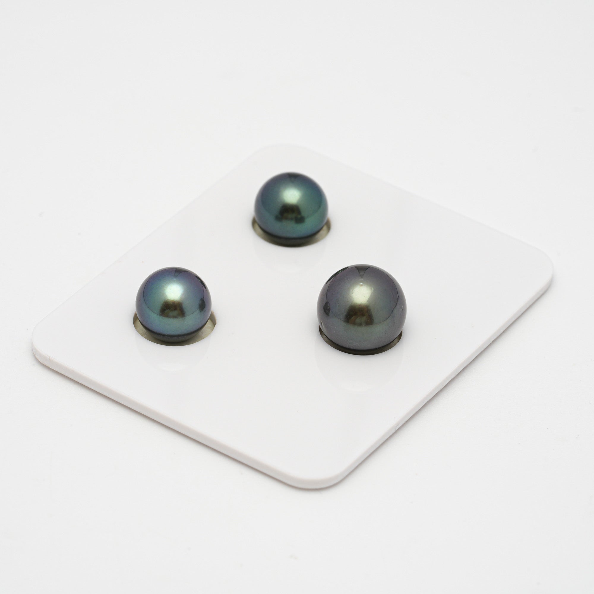 Tahitian Pearls CMWPEARLS